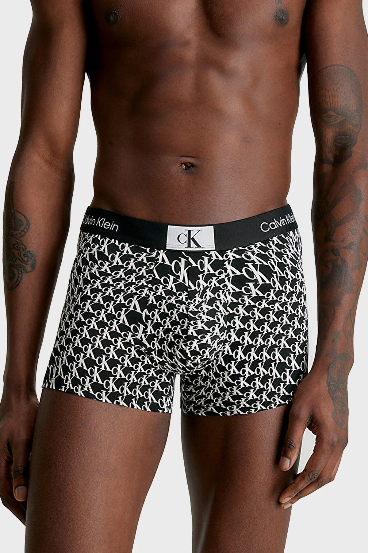 Calvin Klein Logolu Pamuklu 000NB3403AACR Erkek Boxer 000NB3403A ACR SİYAH-BEYAZ - 2