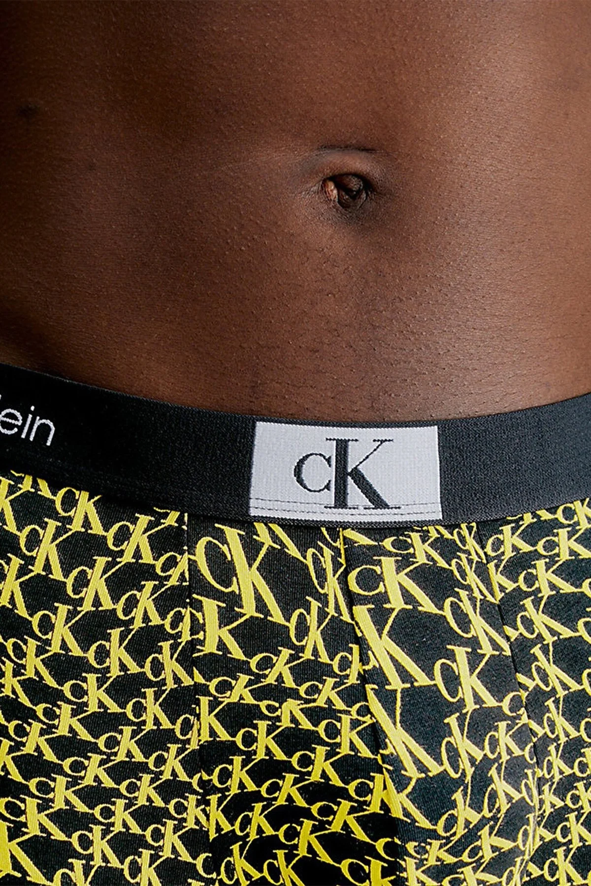 Calvin Klein Logolu Pamuklu 3 Pack 000NB3528ADXT Erkek Boxer 000NB3528A DXT SİYAH-SARI - 4
