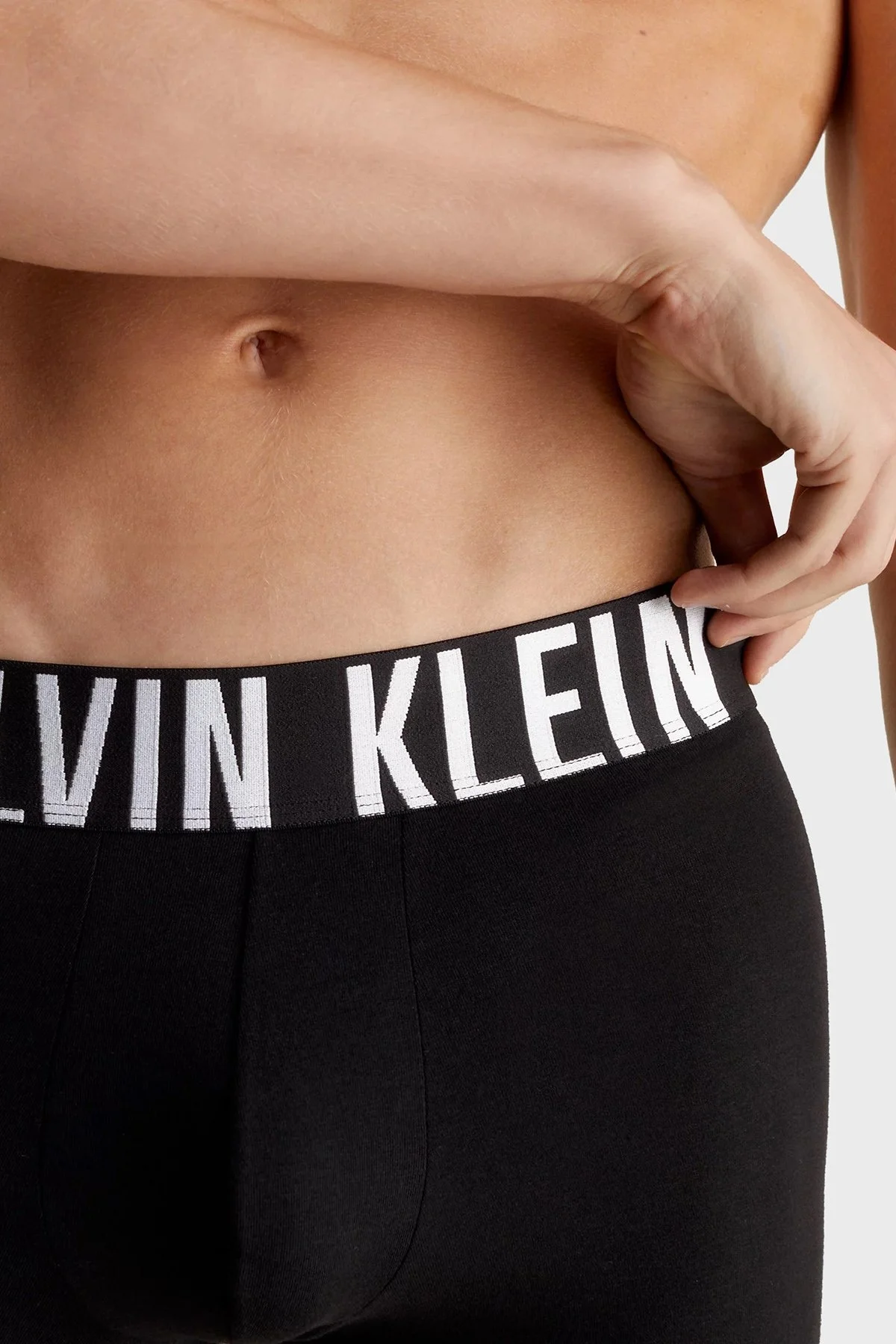 Calvin Klein Logolu Pamuklu 3 Pack 000NB3608ALXO Erkek Boxer 000NB3608A LXO Siyah-Kırmızı-Gri - 4