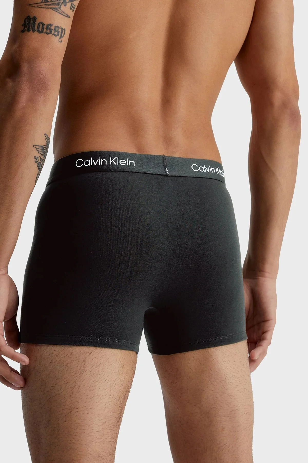 Calvin Klein Logolu Pamuklu 3 Pack Erkek Boxer 000NB3528A UB1 SİYAH - 3