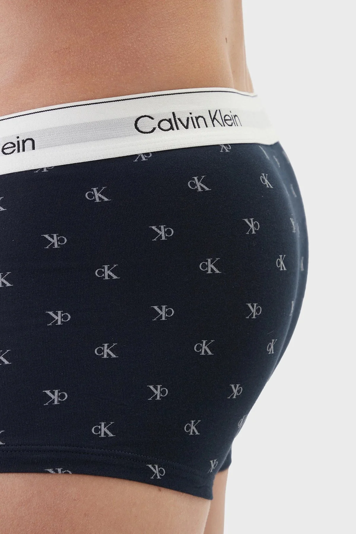 Calvin Klein Logolu Pamuklu 3 Pack LV00NB43894UV Erkek Boxer LV00NB4389 4UV GRİ SİYAH FUŞYA - 4