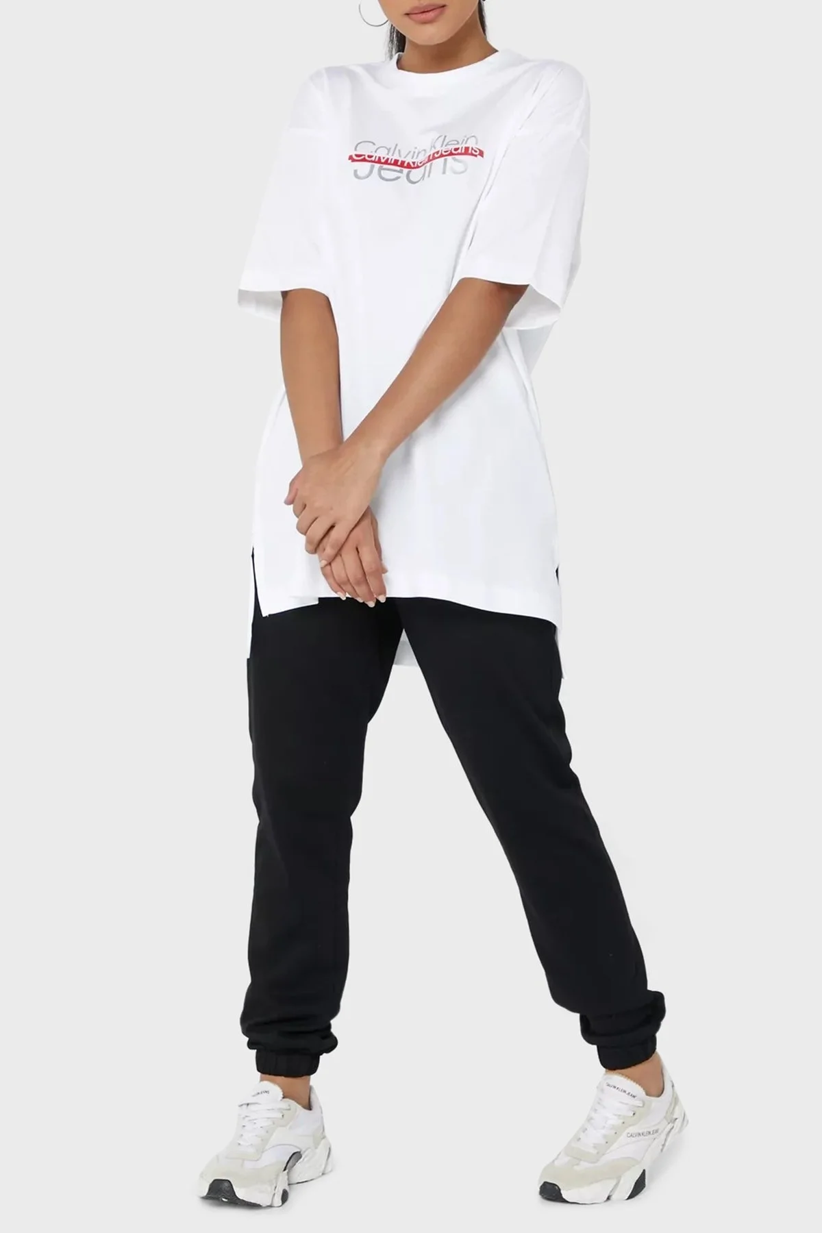 Calvin Klein Logolu Pamuklu Bisiklet Yaka Oversize Bayan T Shirt J20J220513 YAF BEYAZ - 4