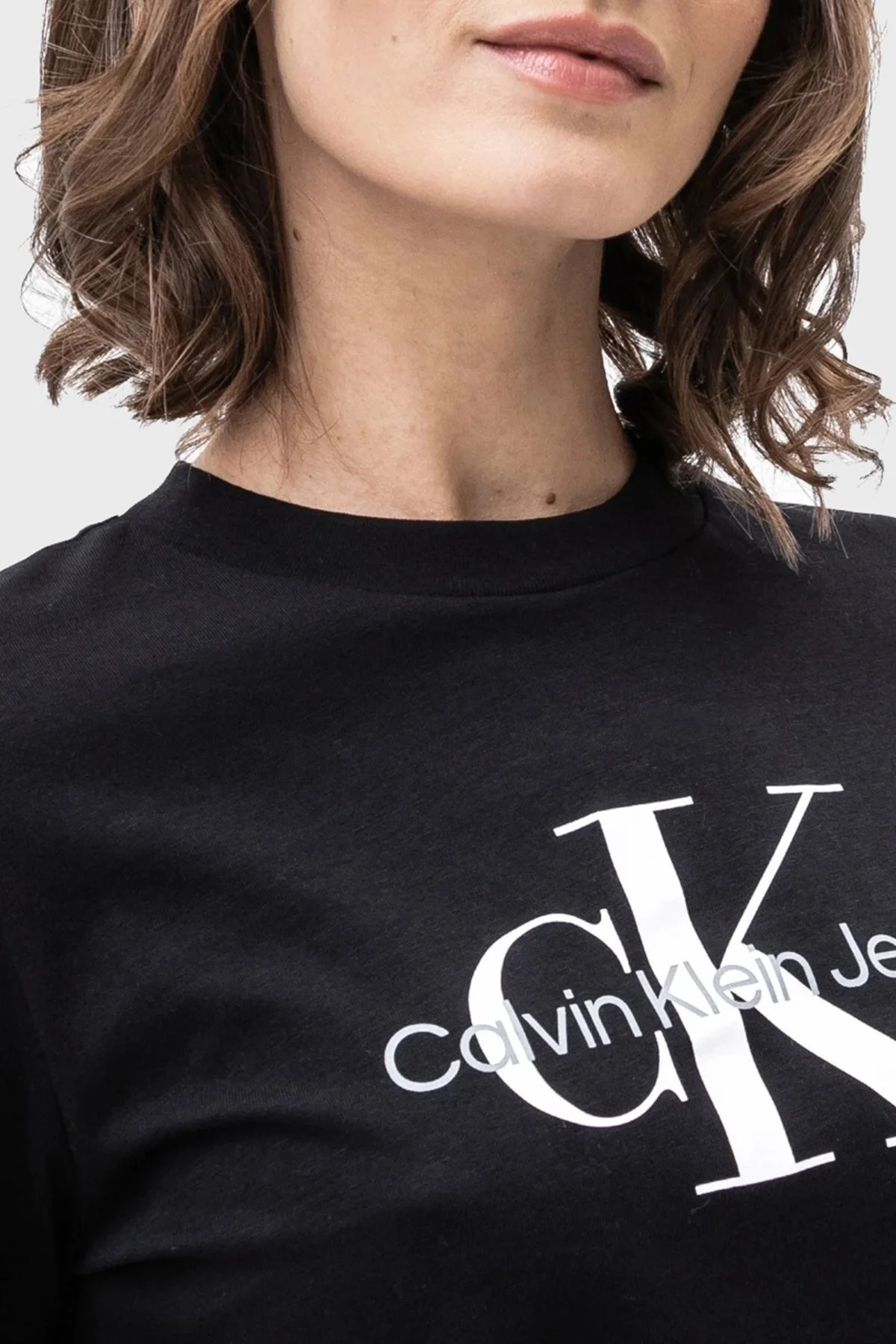 Calvin Klein Logolu Pamuklu Bisiklet Yaka Regular Fit Bayan T Shirt J20J219142 BEH SİYAH - 2