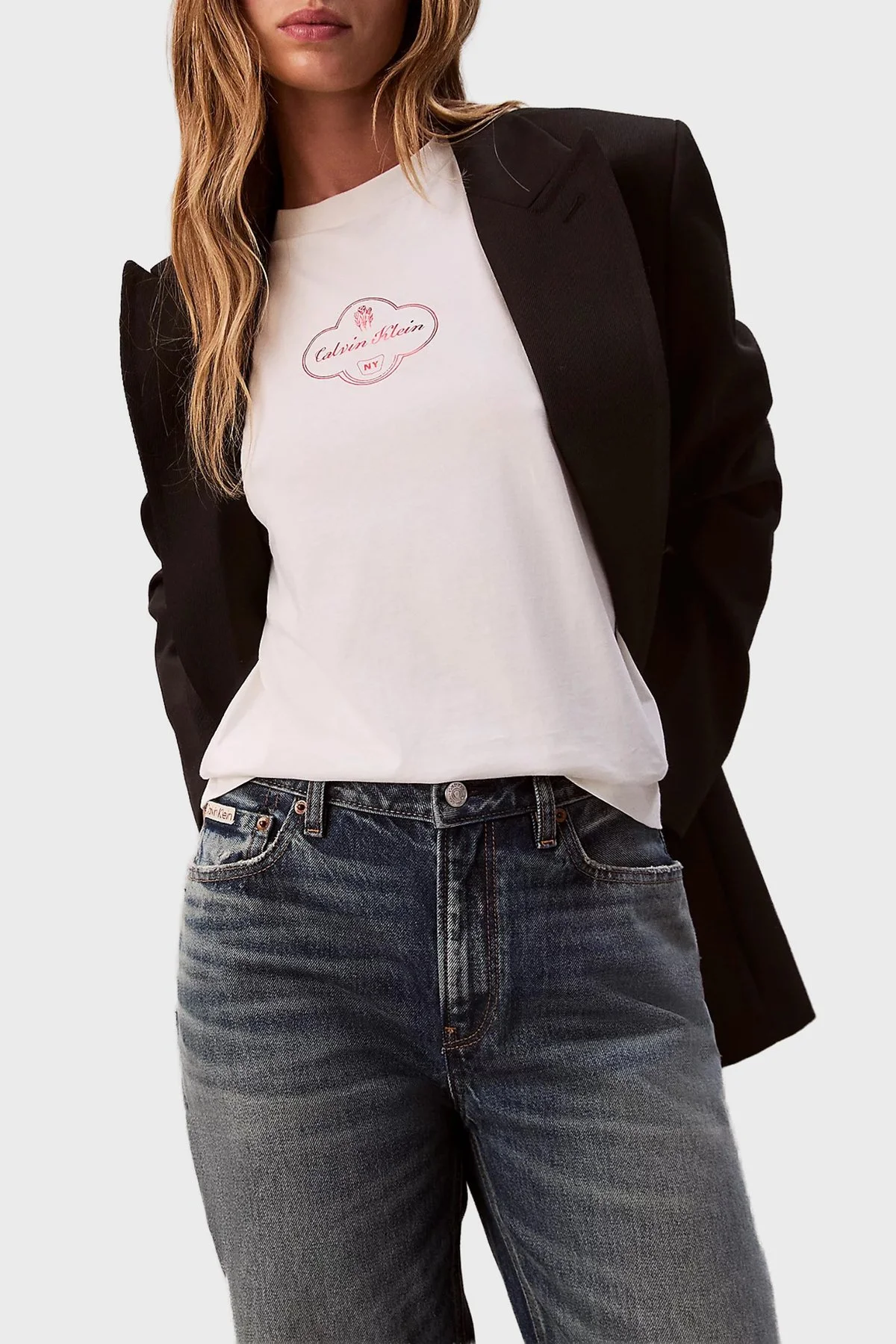 Calvin Klein Logolu Pamuklu Boxy Fit Bisiklet Yaka LV047E811GYBH Bayan T Shirt LV047E811G YBH KREM - 4