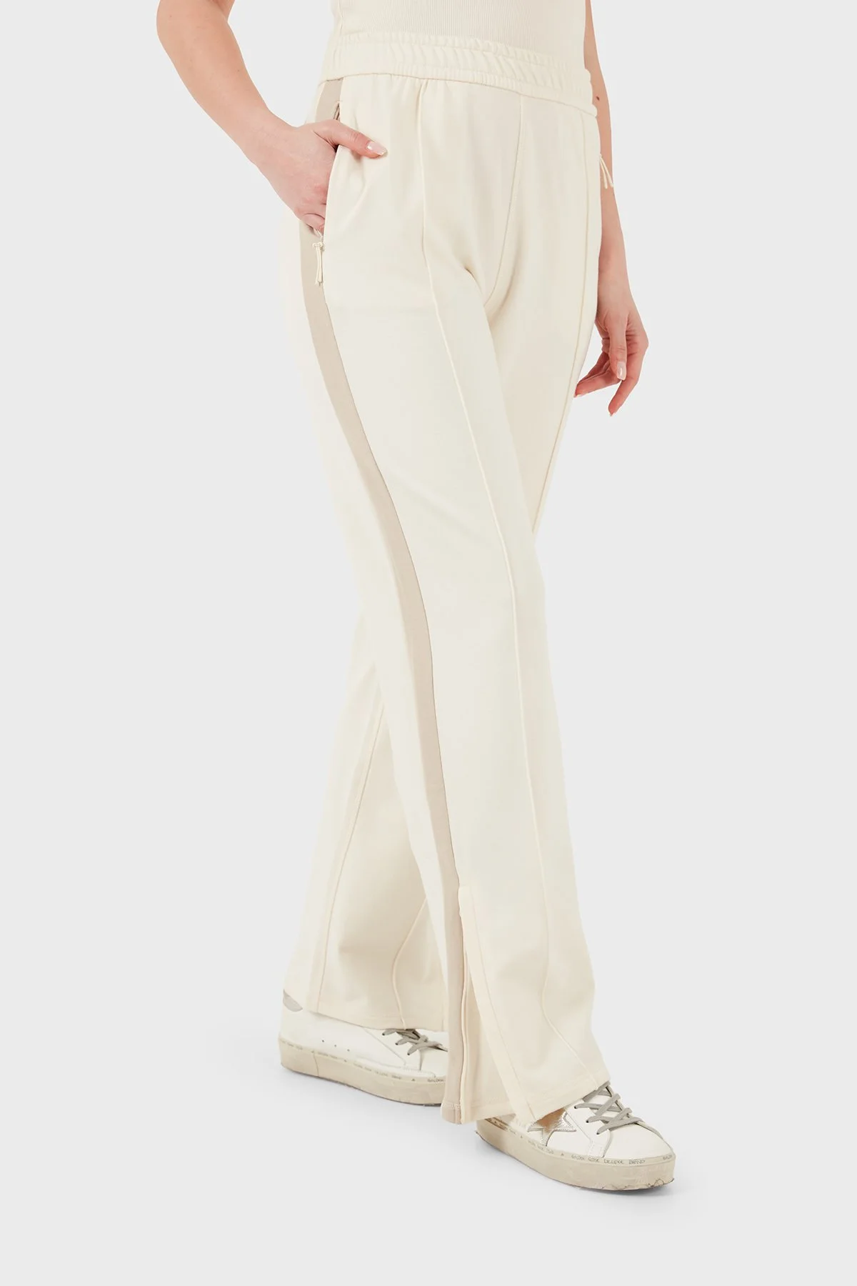 Calvin Klein Logolu Pamuklu Lastikli Bel Bol Paça Kadın Pantolon LV047E225G YAC BEJ - 4