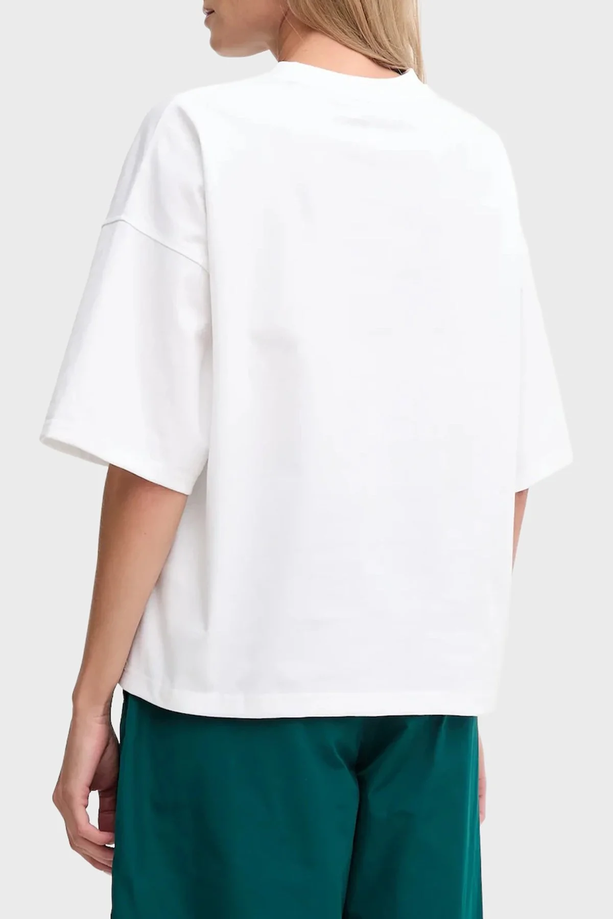 Calvin Klein Logolu Pamuklu Oversize Bisiklet Yaka LV047D204GYAA Bayan T Shirt LV047D204G YAA BEYAZ - 3