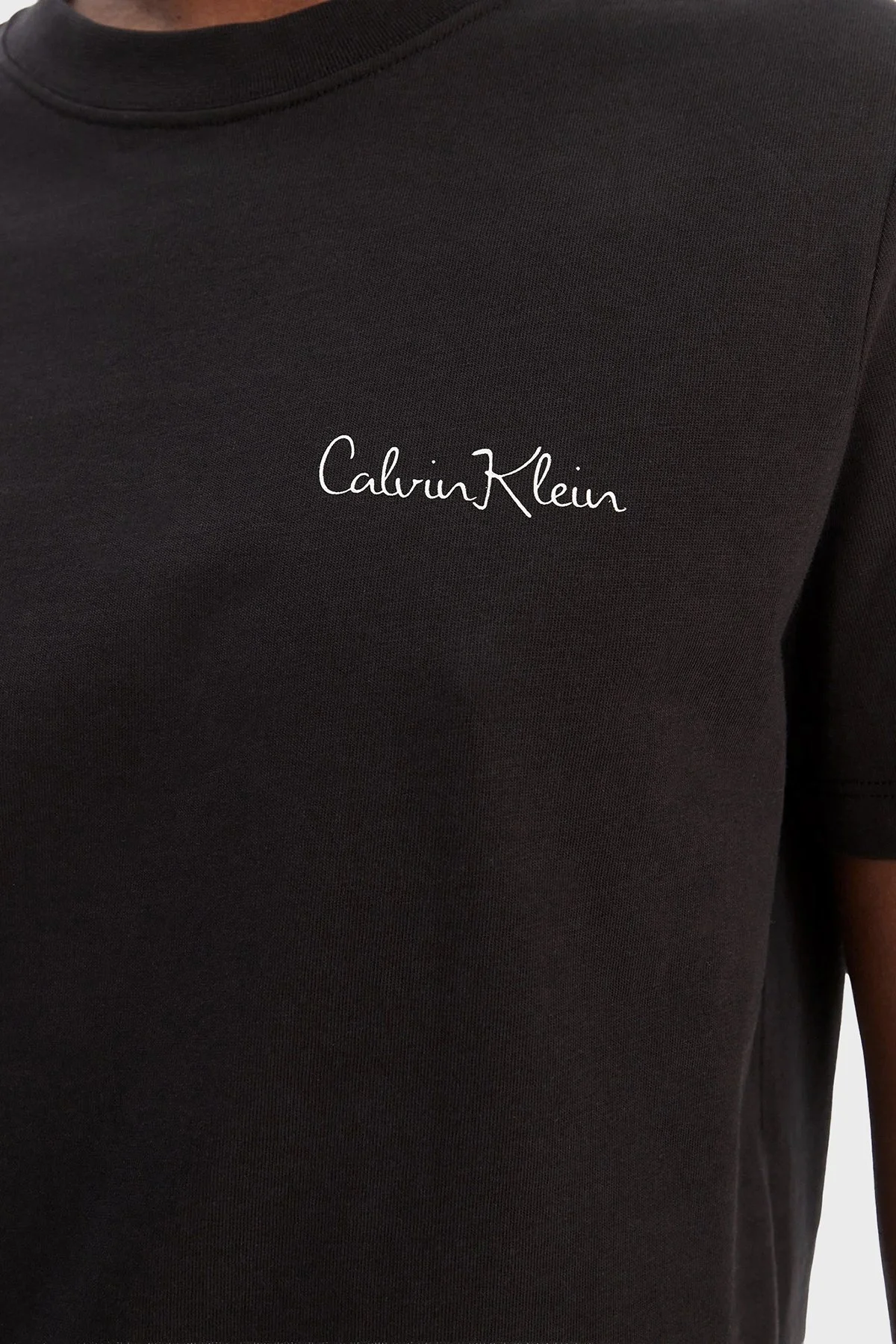 Calvin Klein Logolu Pamuklu Regular Fit Bisiklet Yaka LV047E809GUB1 Bayan T Shirt LV047E809G UB1 SİYAH - 5