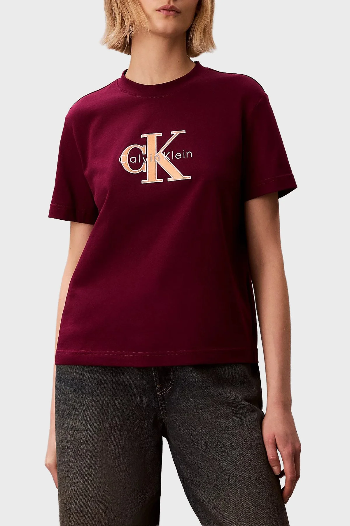 Calvin Klein Logolu Pamuklu Regular Fit Bisiklet Yaka LV047E819G2E5 Bayan T Shirt LV047E819G 2E5 MOR - 1