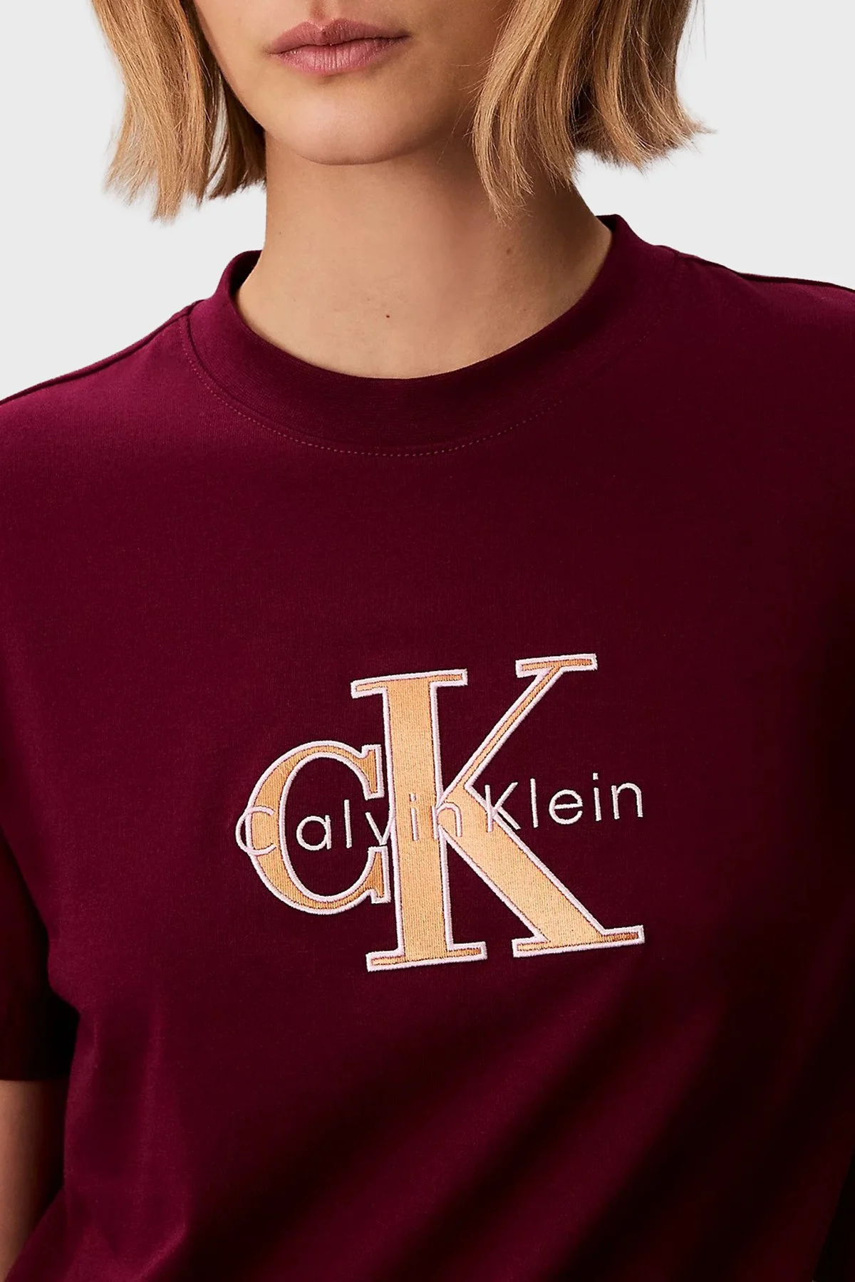 Calvin Klein Logolu Pamuklu Regular Fit Bisiklet Yaka LV047E819G2E5 Bayan T Shirt LV047E819G 2E5 MOR - 5