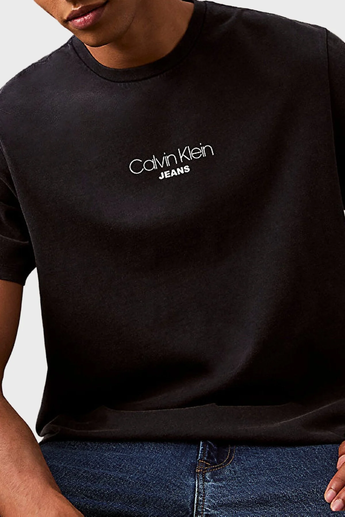 Calvin Klein Logolu Pamuklu Regular Fit Bisiklet Yaka LV04RB824GCJM Erkek T Shirt LV04RB824G CJM LACİVERT - 9