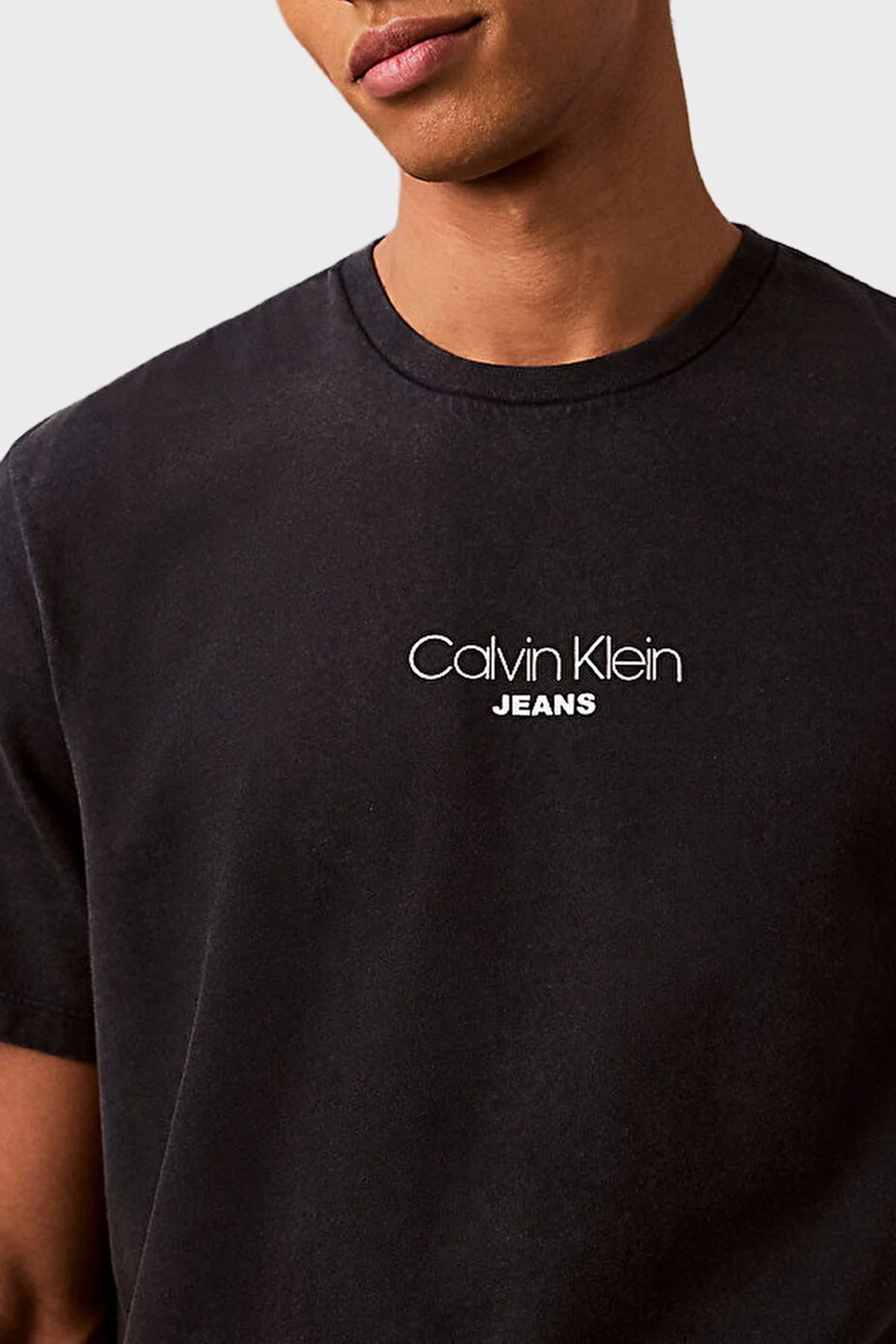 Calvin Klein Logolu Pamuklu Regular Fit Bisiklet Yaka LV04RB824GCJM Erkek T Shirt LV04RB824G CJM LACİVERT - 10