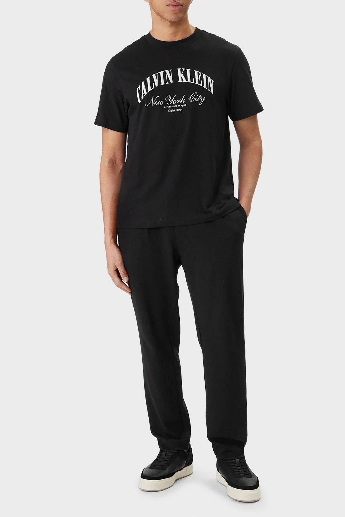 Calvin Klein Logolu Pamuklu Regular Fit Bisiklet Yaka LV04RF820GUB1 Erkek T Shirt LV04RF820G UB1 SİYAH - 2