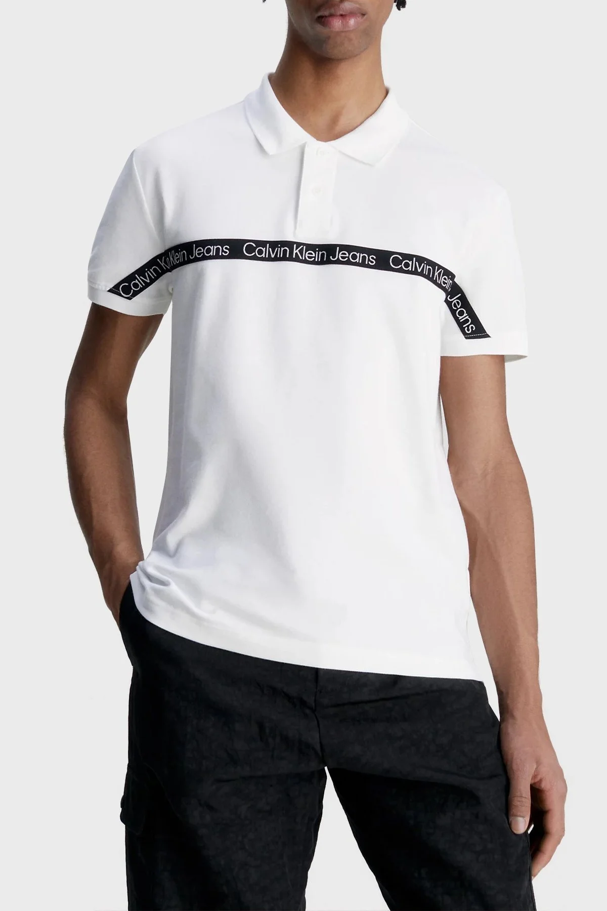Calvin Klein Logolu Pamuklu Regular Fit J30J322856YAF Erkek Polo Yaka T Shirt J30J322856 YAF BEYAZ - 1