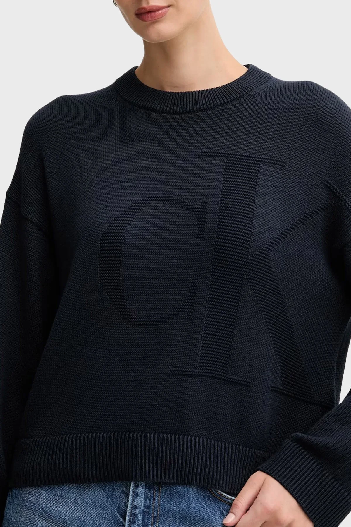Calvin Klein Logolu Pamuklu Relaxed Fit Bisiklet Yaka Örme LV047D304GCEF Bayan Kazak LV047D304G CEF LACİVERT - 3
