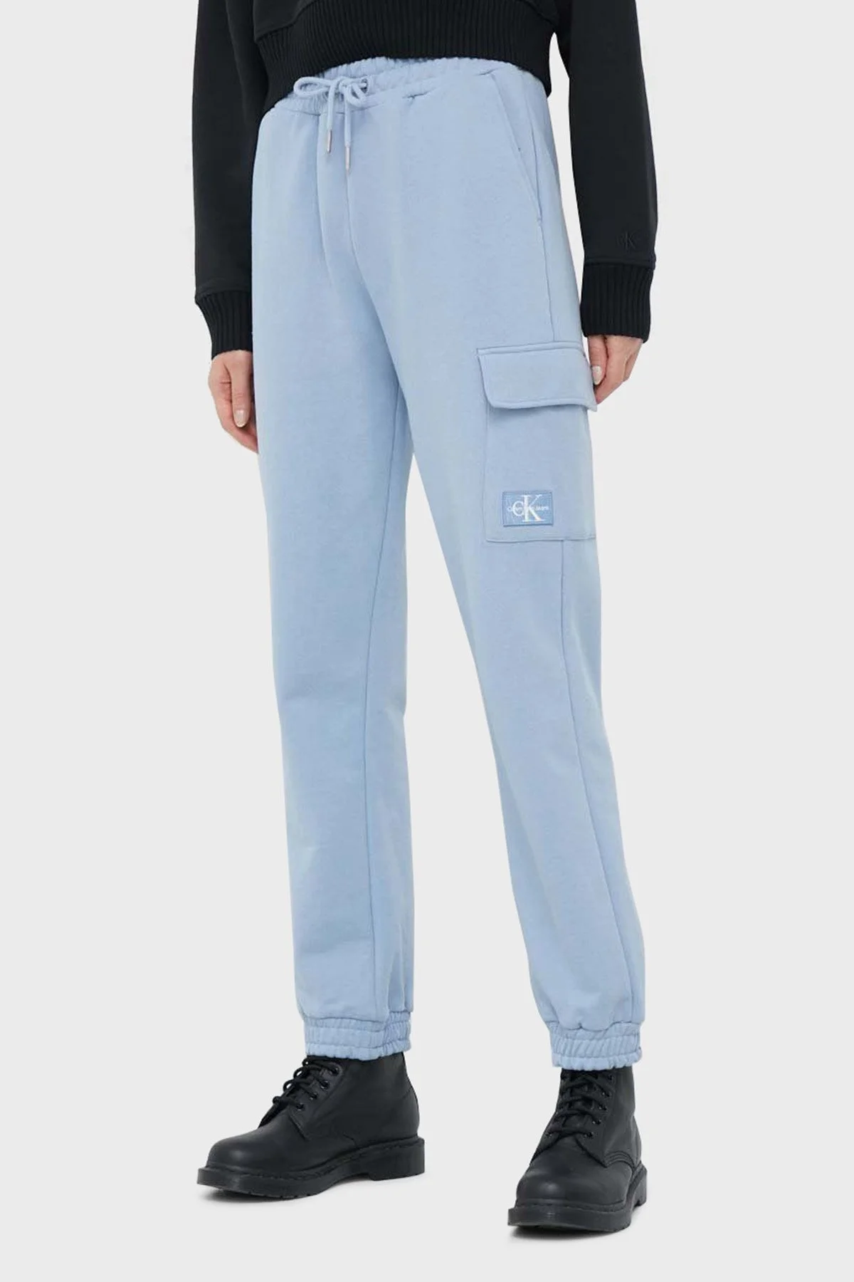 Calvin Klein Logolu Pamuklu Relaxed Fit Jogger Bayan Pantolon J20J220262 DAR AÇIK MAVİ - 2