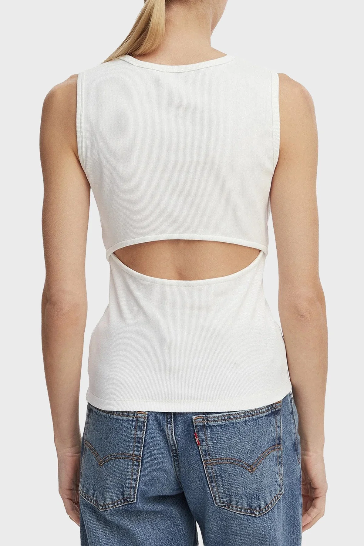 Calvin Klein Logolu Pamuklu Sırt Dekolteli LV047F246GYAF Kadın Top LV047F246G YAF BEYAZ - 3