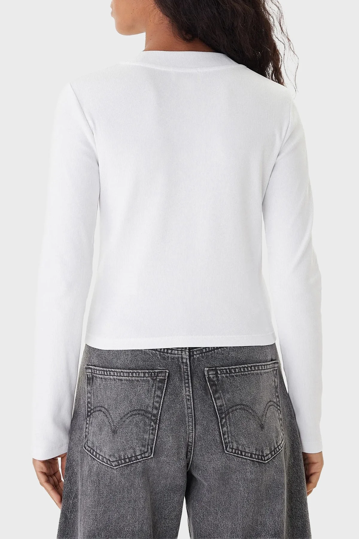 Calvin Klein Logolu Pamuklu Slim Fit Bisiklet Yaka Uzun Kollu LV047A803GYAA Bayan T Shirt LV047A803G YAA BEYAZ - 3