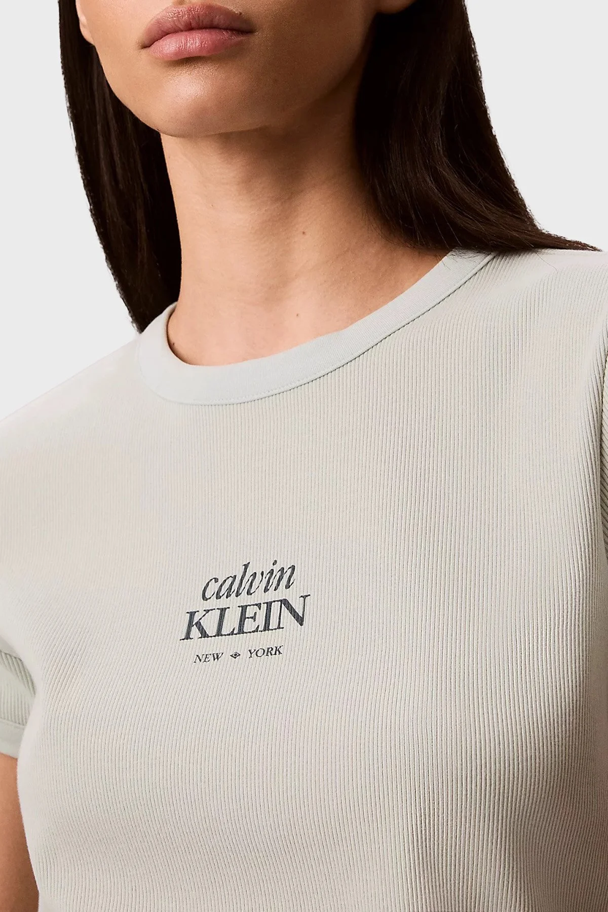 Calvin Klein Logolu Pamuklu Slim Fit Yuvarlak Yaka LV047F240G3Q0 Kadın T Shirt LV047F240G 3Q0 MİNT - 5