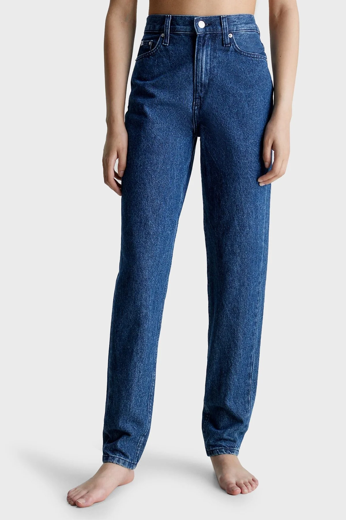 Calvin Klein Logolu Pamuklu Yüksek Bel Daralan Paça Mom Fit J20 Jeans J20J2221991A4 Bayan Kot Pantolon J20J222199 1A4 MAVİ - 2