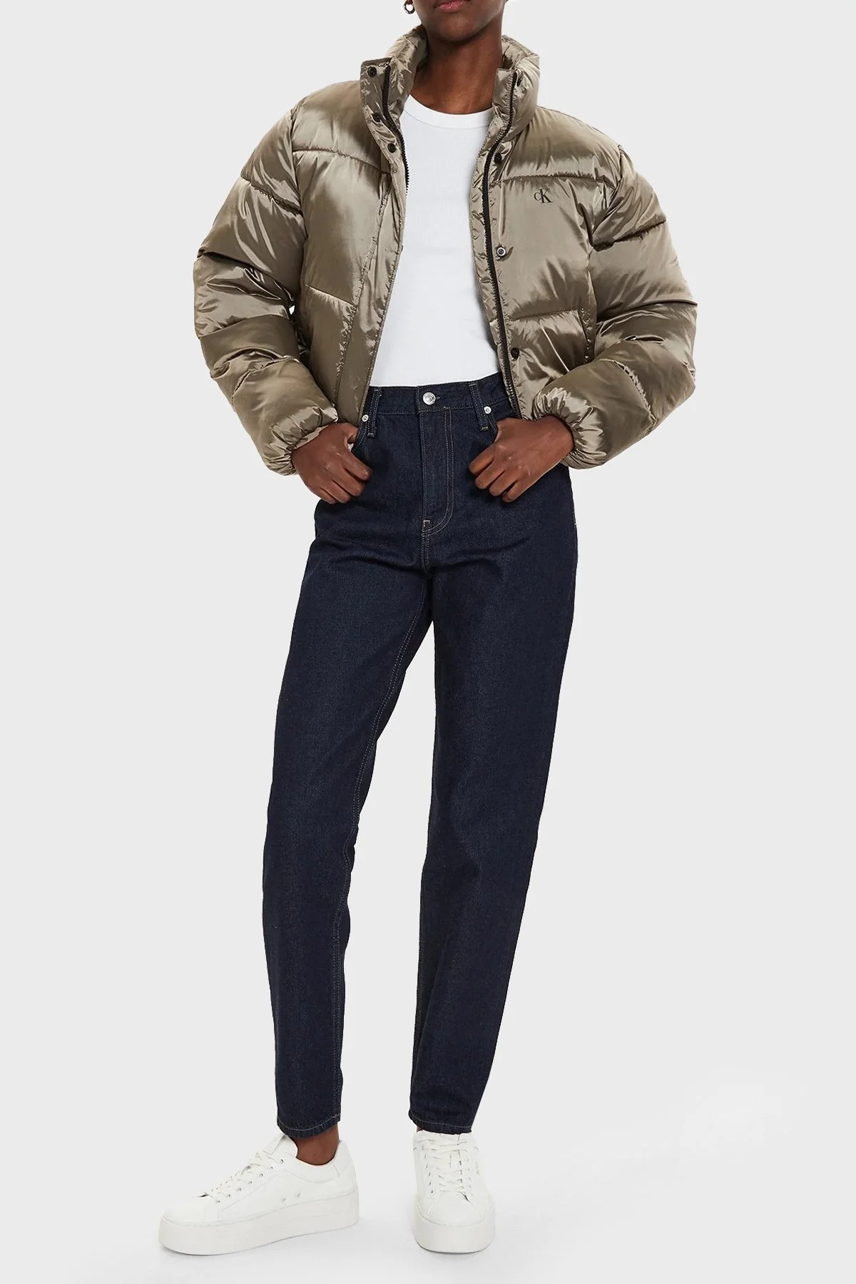 Calvin Klein Logolu Parlak Saten Crop Şişme J20J224124PAV Bayan Mont J20J224124 PAV BRONZ - 2