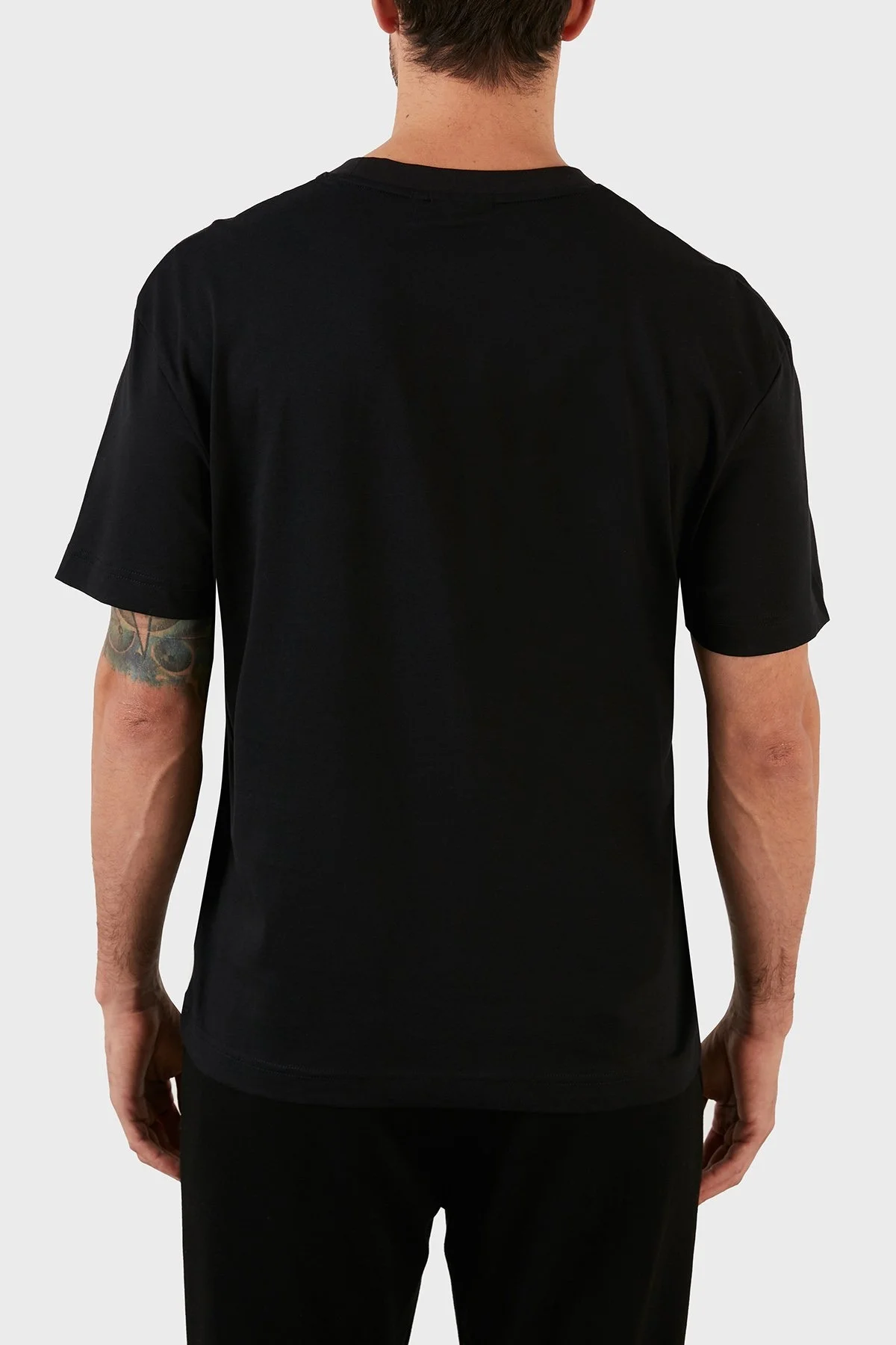 Calvin Klein % 100 Organik Pamuklu Logolu Regular Fit Bisiklet Yaka Erkek T Shirt K10K110115 BEH SİYAH - 5
