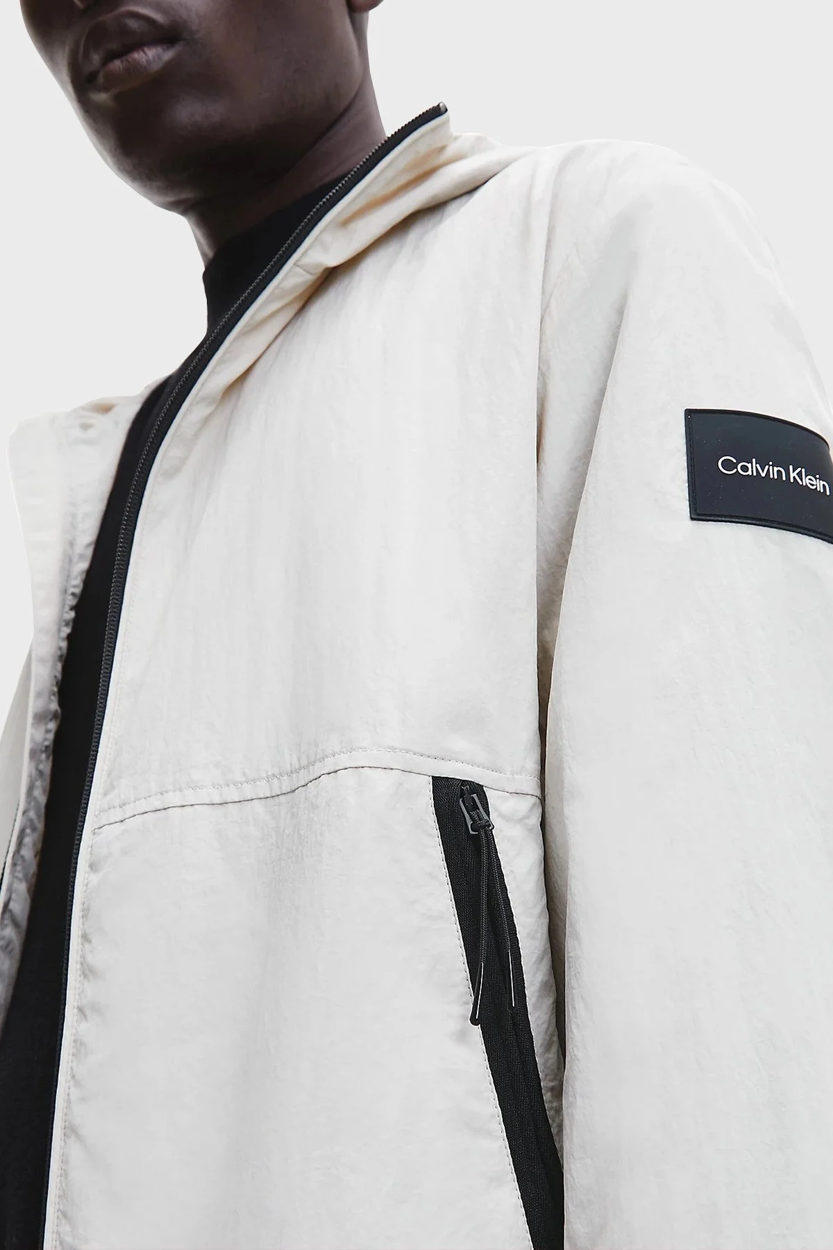 Calvin Klein Logolu Regular Fit Fermuarlı Cepli Erkek Mont K10K108627 ACE BEJ - 4