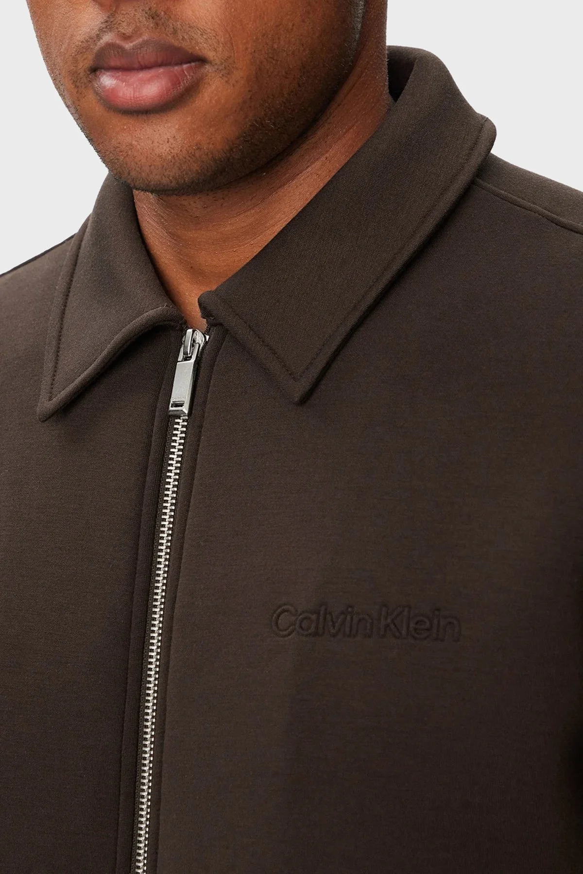 Calvin Klein Logolu Regular Fit Fermuarlı LV04RG227GTO2 Erkek Sweat LV04RG227G TO2 KAHVE - 4