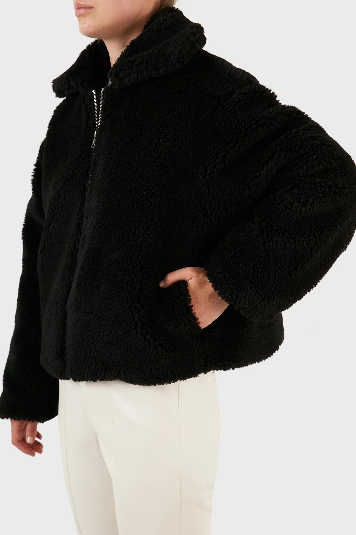 Calvin Klein Logolu Regular Fit Fermuarlı Suni Kürk Bayan Mont J20J219842 BEH SİYAH - 3