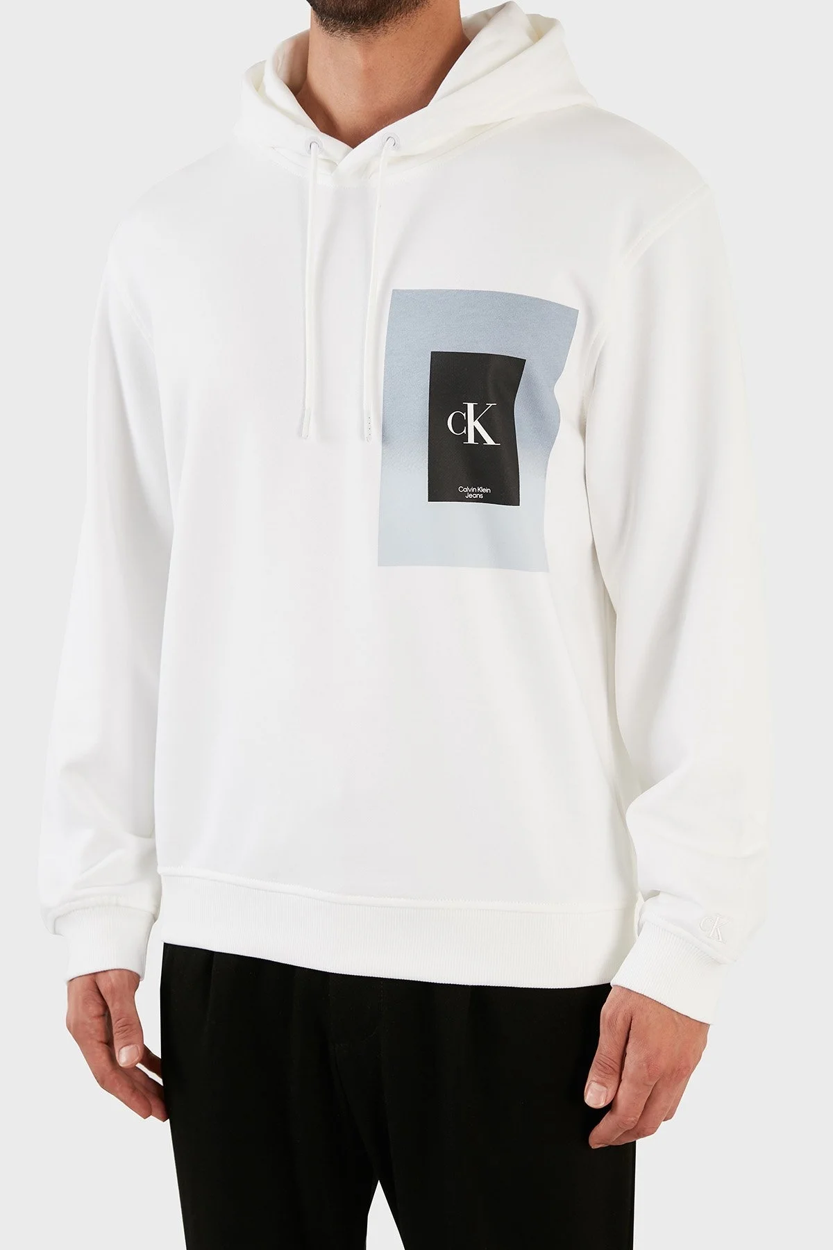 Calvin Klein Logolu Regular Fit Kapüşonlu Pamuklu Erkek Sweat J30J322141 YAF BEYAZ - 6