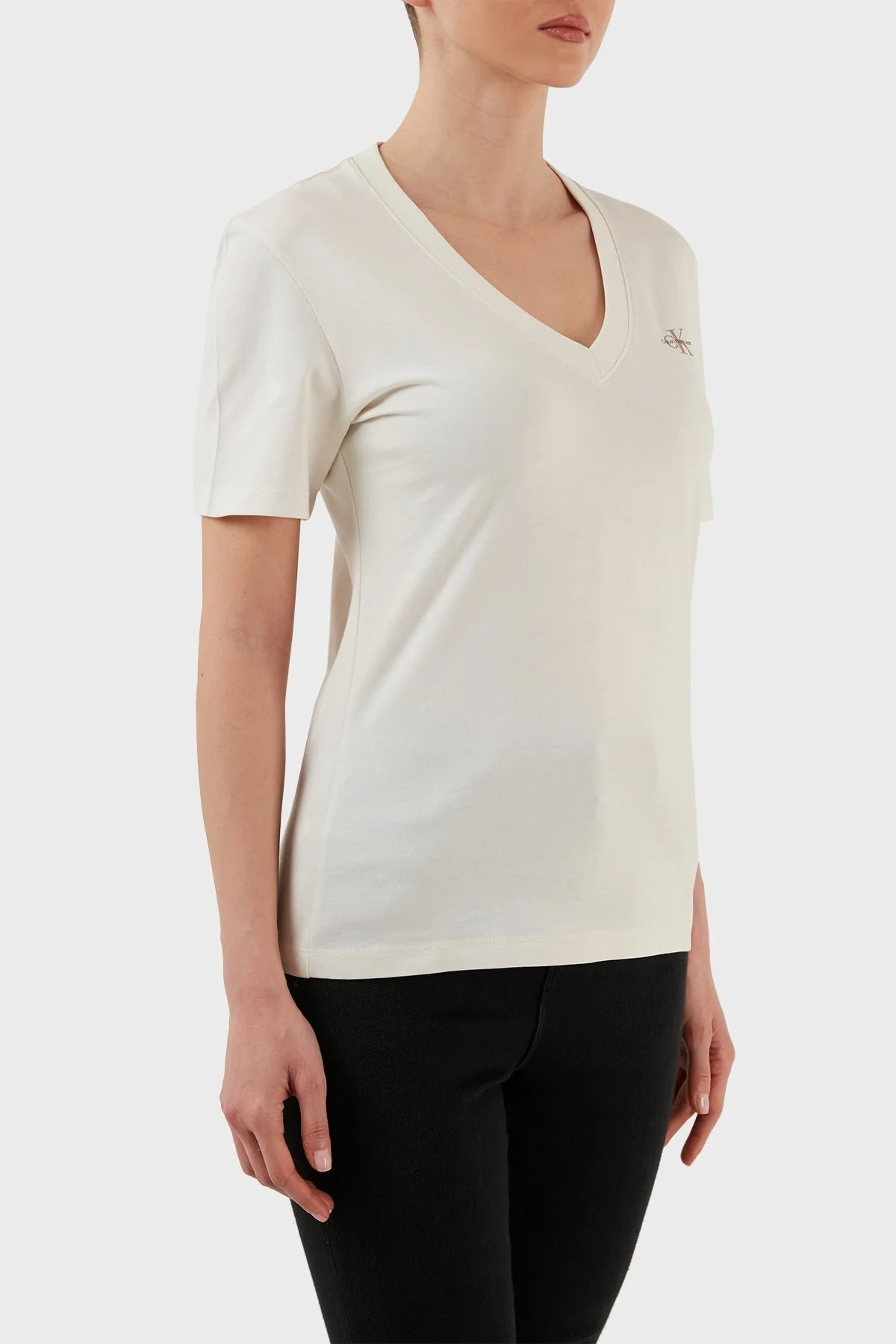Calvin Klein Logolu Slim Fit V Yaka % 100 Pamuk J20J220303YBI Bayan T Shirt J20J220303 YBI BEYAZ - 3