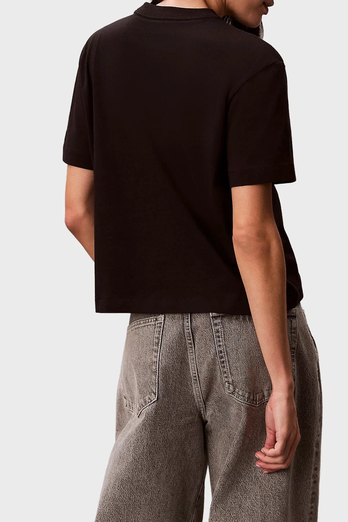 Calvin Klein Logolu Relaxed Fit Bisiklet Yaka LV047F820GUB1 Kadın T Shirt LV047F820G UB1 SİYAH - 3
