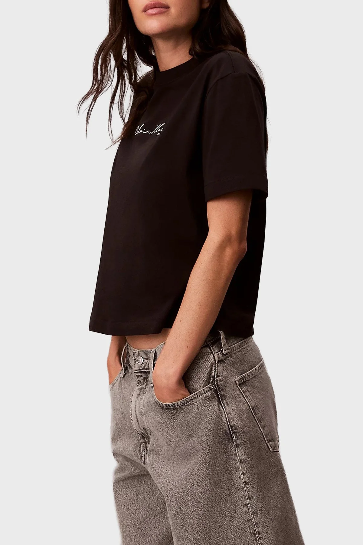 Calvin Klein Logolu Relaxed Fit Bisiklet Yaka LV047F820GUB1 Kadın T Shirt LV047F820G UB1 SİYAH - 4