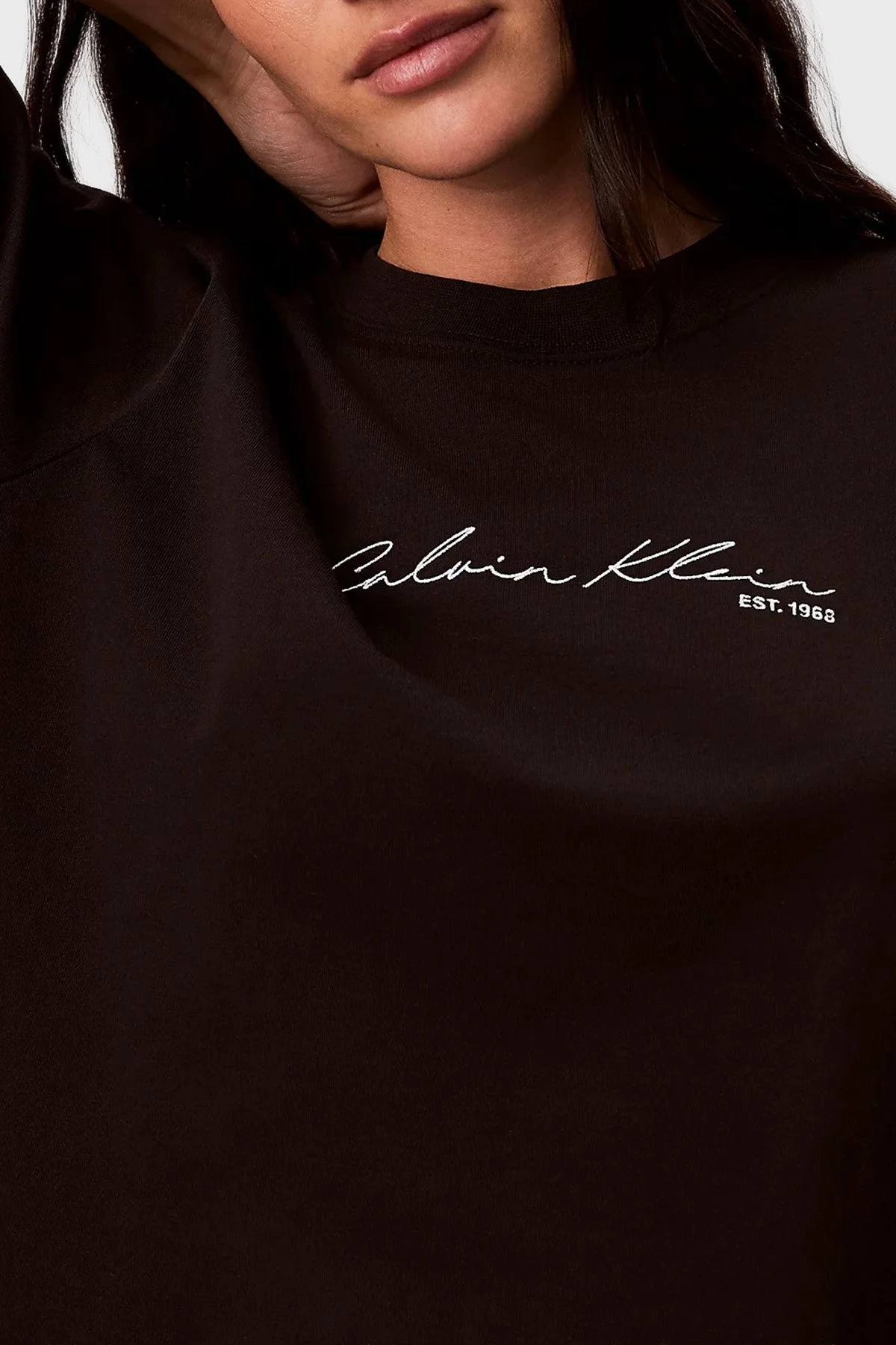 Calvin Klein Logolu Relaxed Fit Bisiklet Yaka LV047F820GUB1 Kadın T Shirt LV047F820G UB1 SİYAH - 6