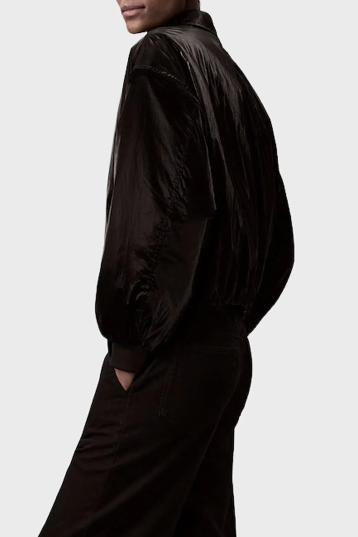 Calvin Klein Logolu Relaxed Fit Klasik Yaka Bomber LV047E508GUB1 Bayan Ceket LV047E508G UB1 SİYAH - 3