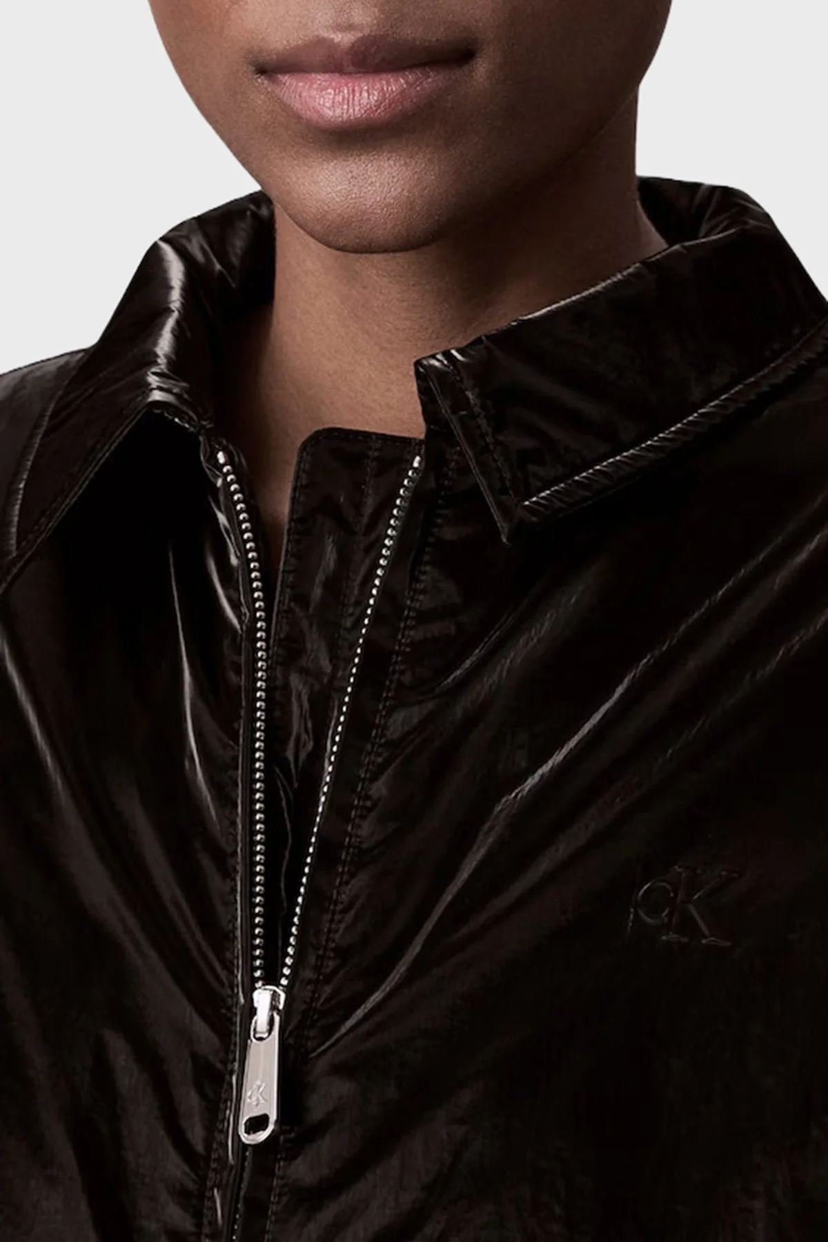 Calvin Klein Logolu Relaxed Fit Klasik Yaka Bomber LV047E508GUB1 Bayan Ceket LV047E508G UB1 SİYAH - 4