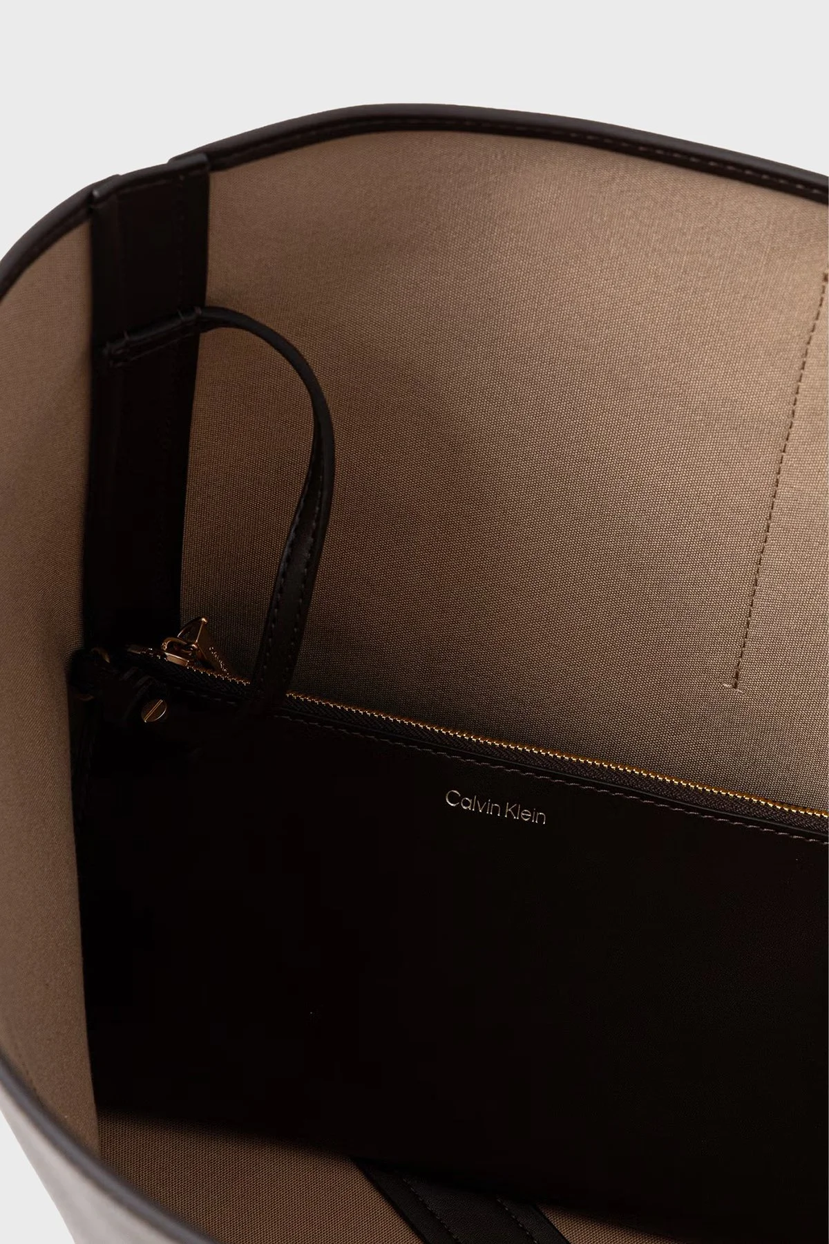 Calvin Klein Logolu Sabit Askılı LV04F3266G0TK Kadın Çanta LV04F3266G 0TK Kahve - 5