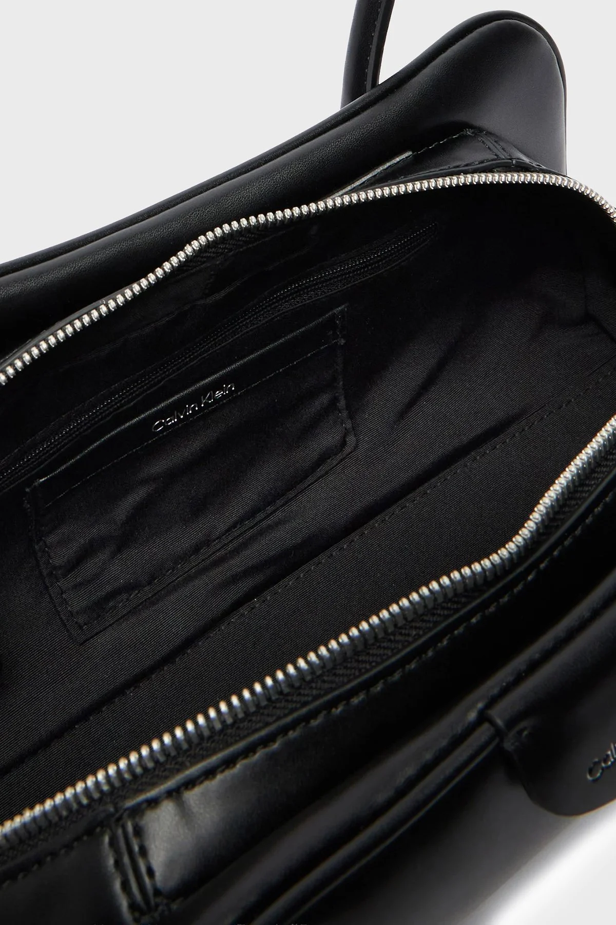 Calvin Klein Logolu Sabit Askılı LV04F3369GUB1 Bayan Çanta LV04F3369G UB1 SİYAH - 6