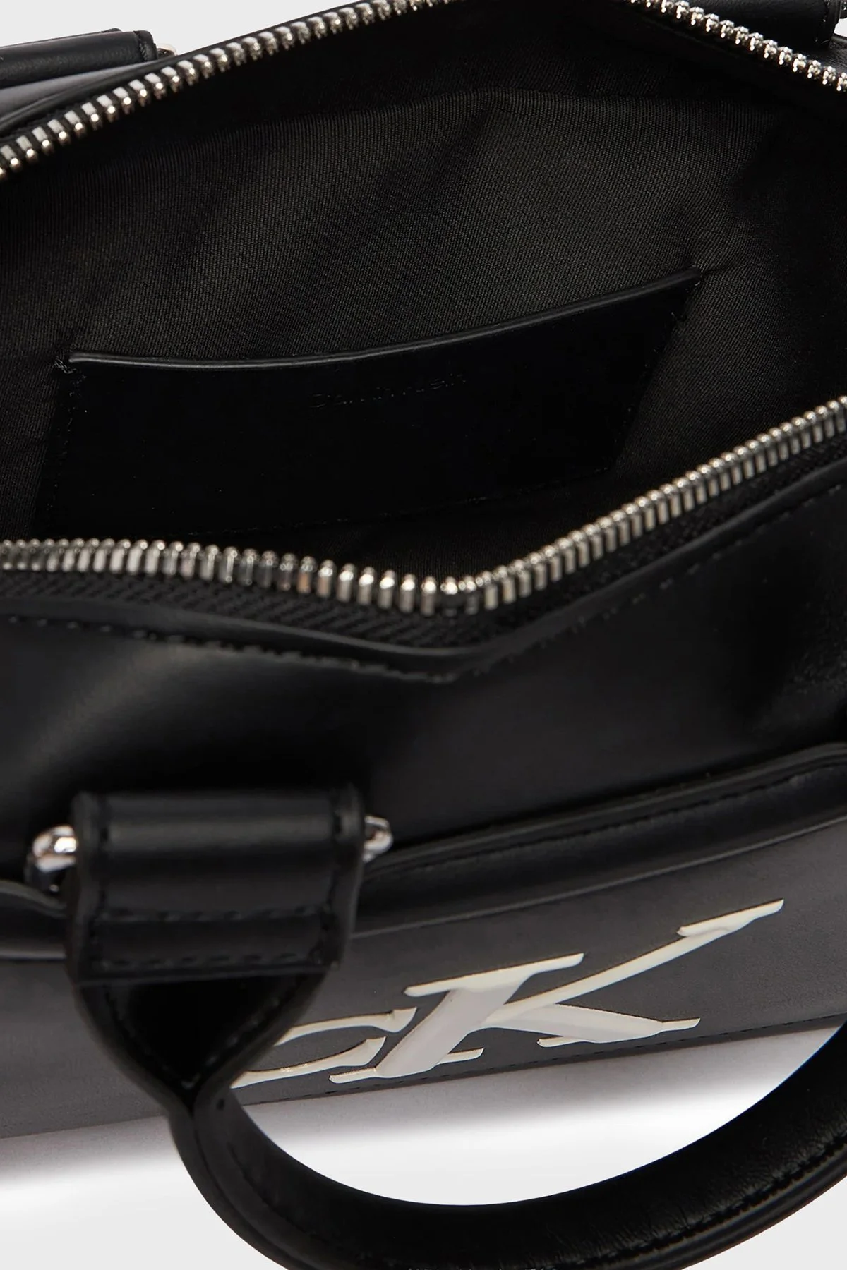 Calvin Klein Logolu Sabit Askılı LV04F3411G3L2 Bayan Çanta LV04F3411G 3L2 SİYAH - 6