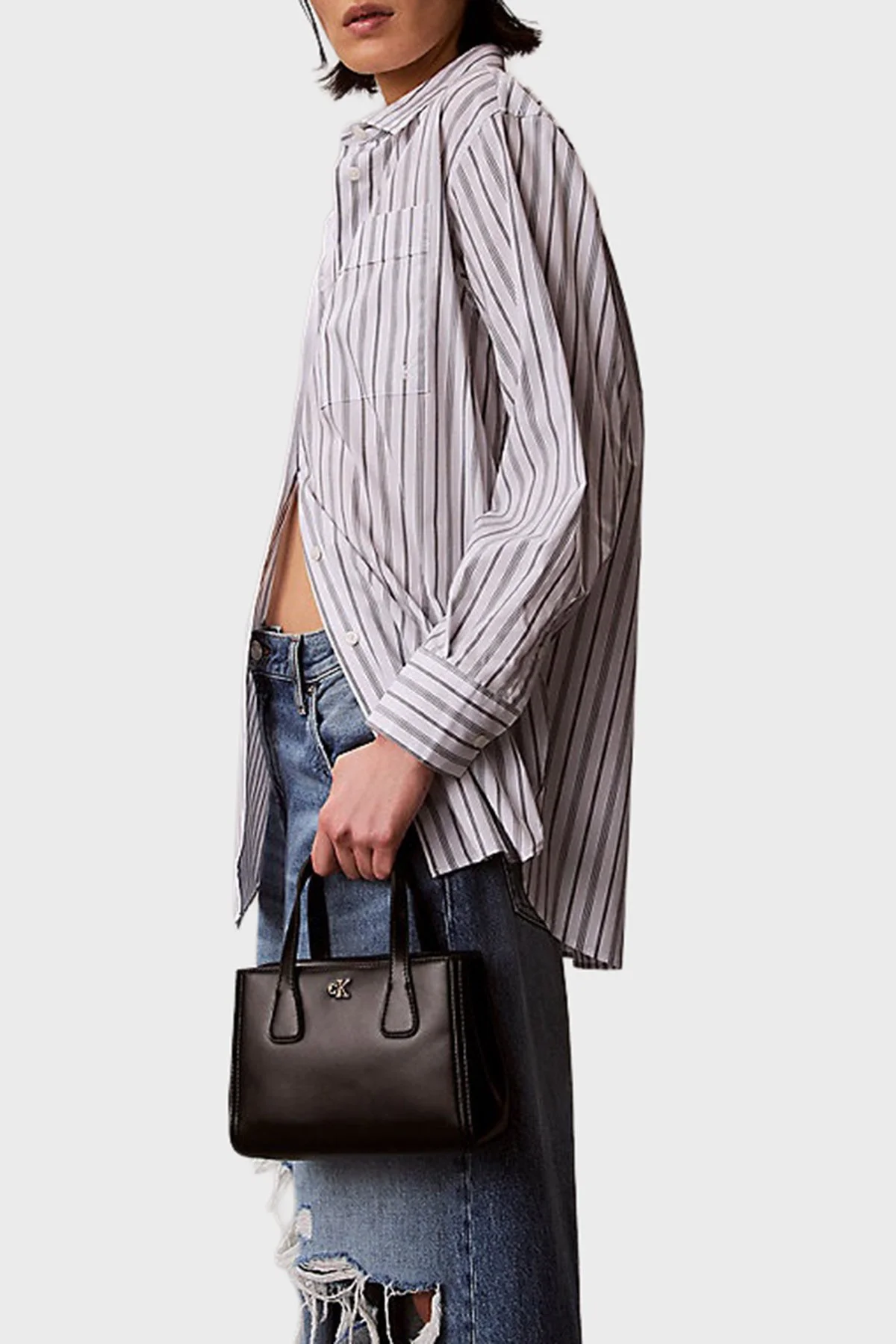 Calvin Klein Logolu Sabit Askılı LV04F3520GUB1 Kadın Çanta LV04F3520G UB1 SİYAH - 2
