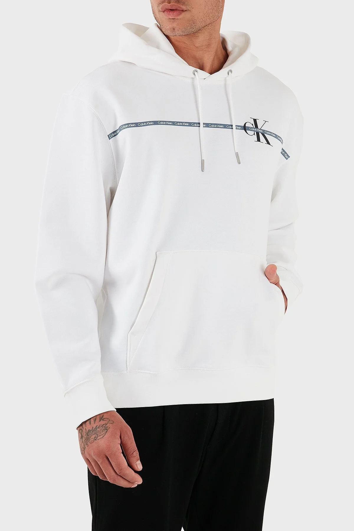 Calvin Klein Logolu Şerit Detaylı Regular Fit Kapüşonlu LV04RC289GYAF Erkek Sweat LV04RC289G YAF BEYAZ - 4