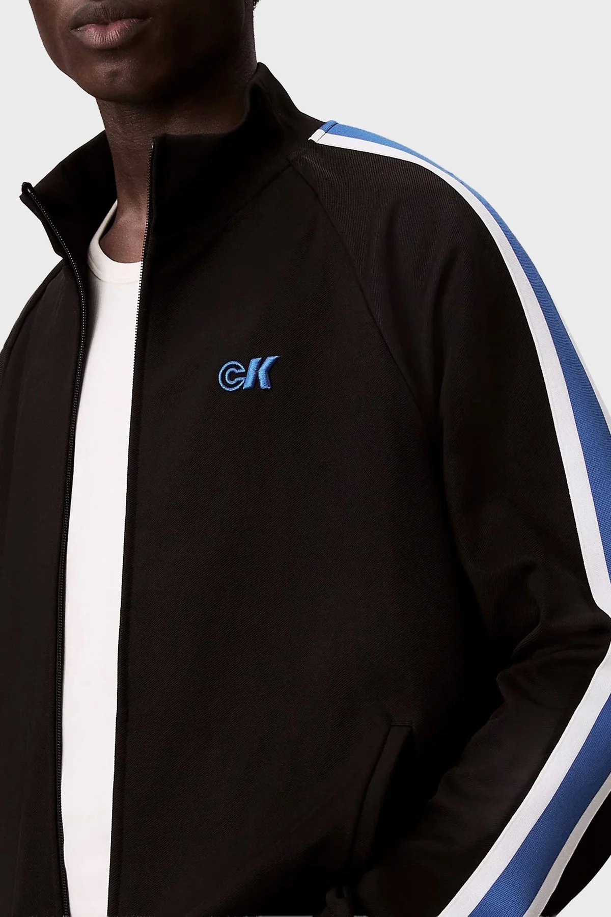 Calvin Klein Logolu Şerit Detaylı Relaxed Fit Dik Yaka LV04RC231GUB1 Erkek Sweat LV04RC231G UB1 SİYAH - 4