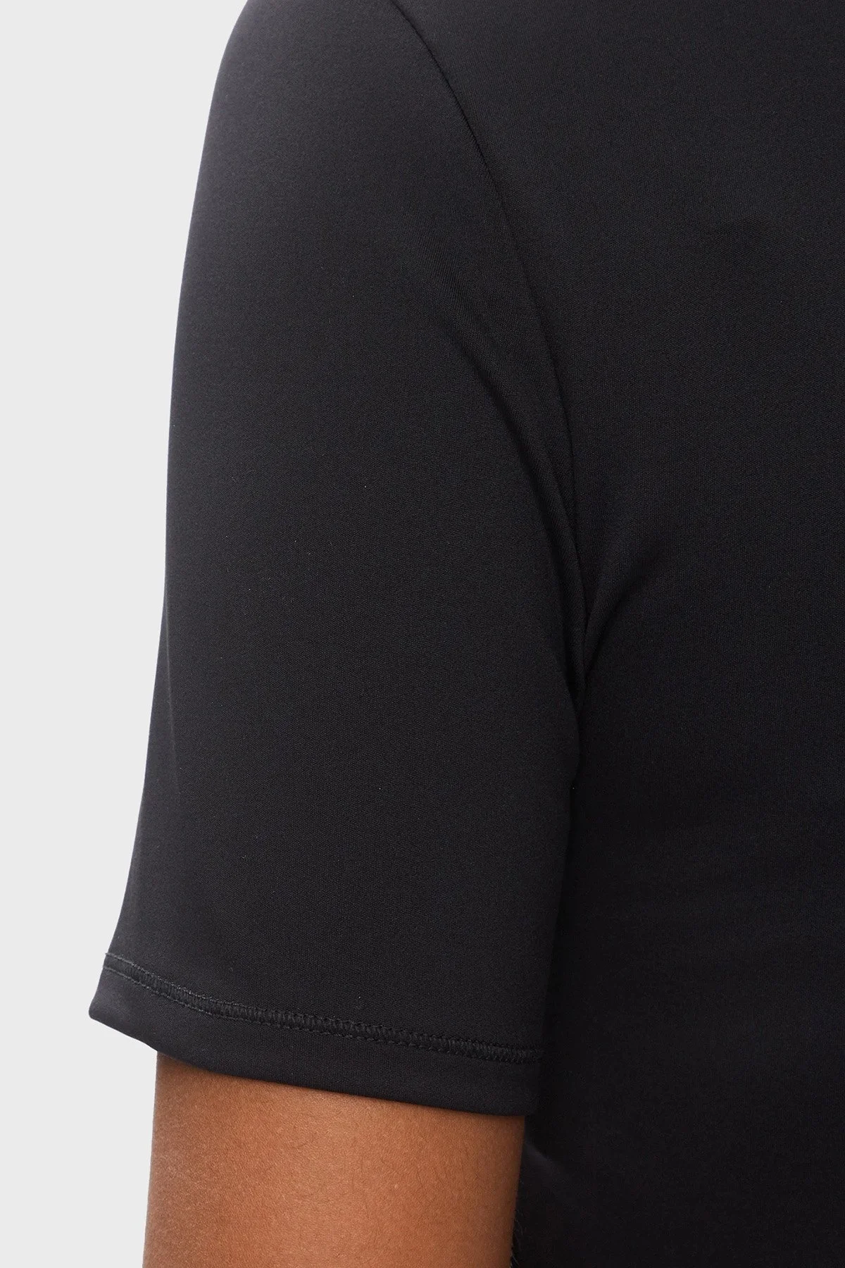 Calvin Klein Logolu Slim Fit Bisiklet Yaka Crop LVGWS5K144UB1 Bayan T Shirt LVGWS5K144 UB1 SİYAH - 10