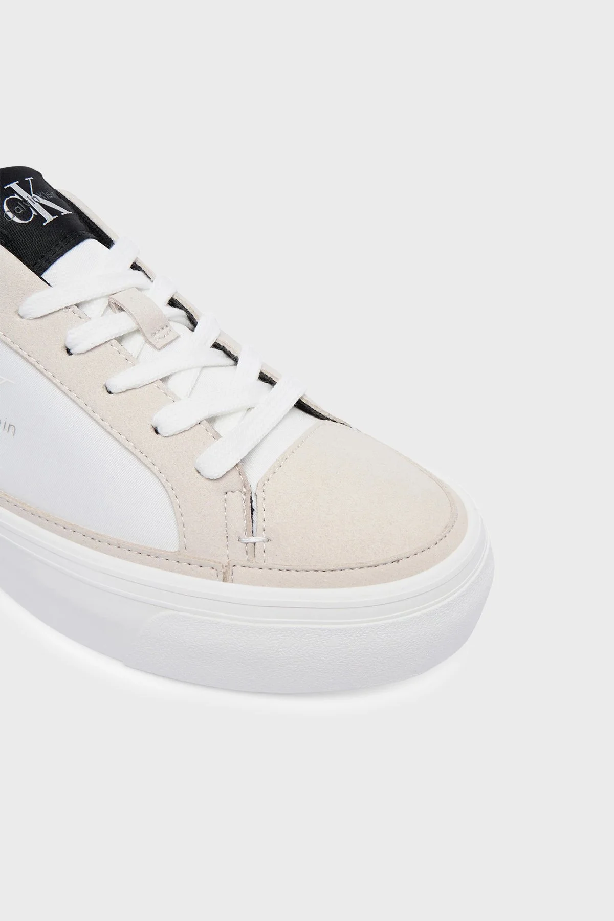 Calvin Klein Logolu Sneaker HW0HW0308601W Kadın Ayakkabı HW0HW03086 01W BEYAZ-SİYAH - 4