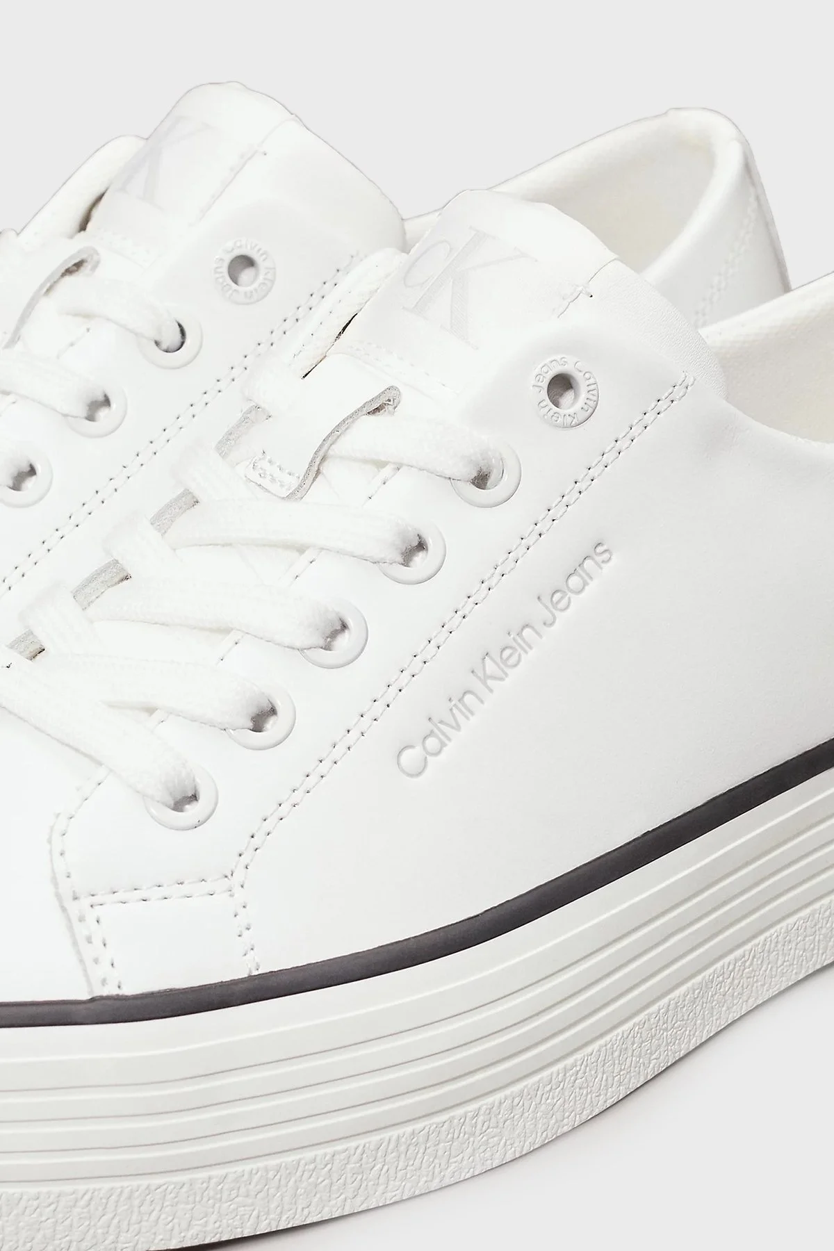 Calvin Klein Logolu Sneaker YW0YW0163301W Bayan Ayakkabı YW0YW01633 01W BEYAZ-SİYAH - 12