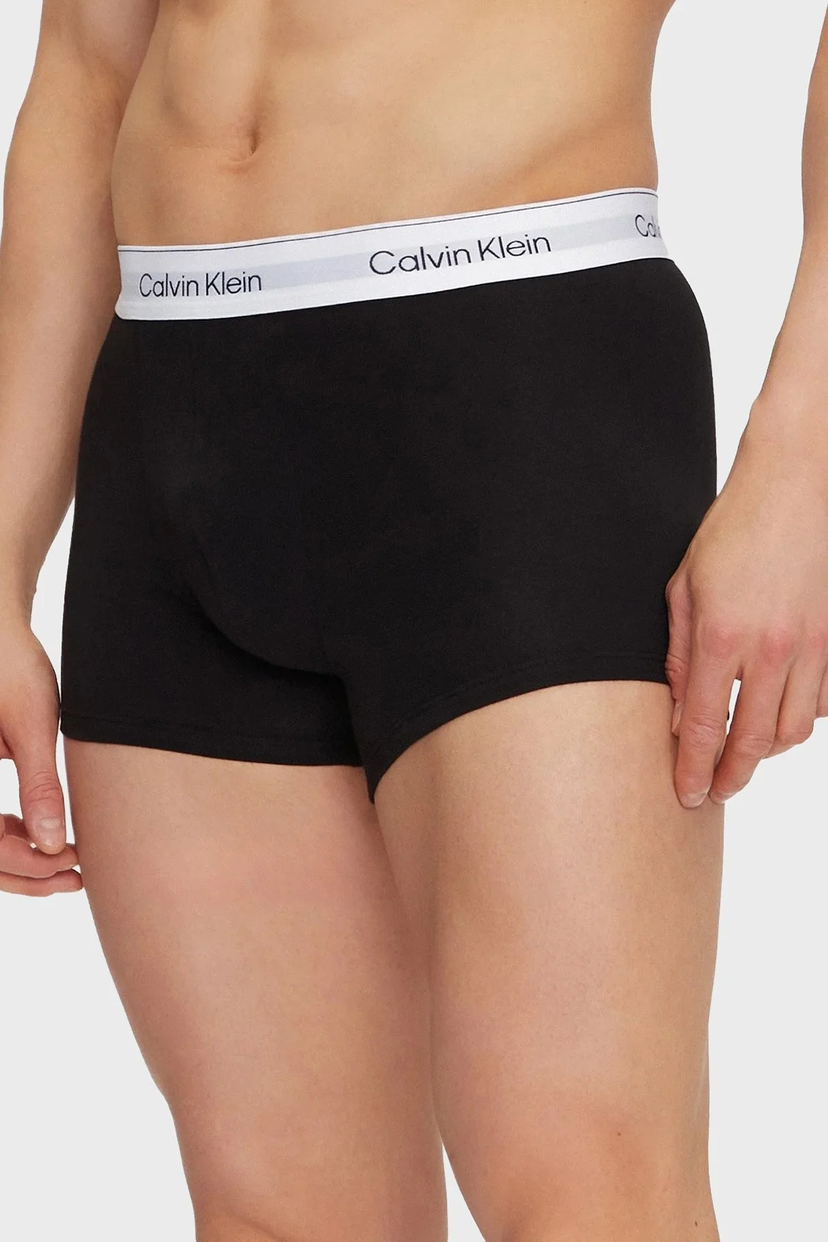 US Calvin Klein Logolu Streç Pamuklu 3 Pack LV00NB4392WCO Erkek Boxer LV00NB4392 WCO Siyah-Mavi-Siyah Beyaz - 10