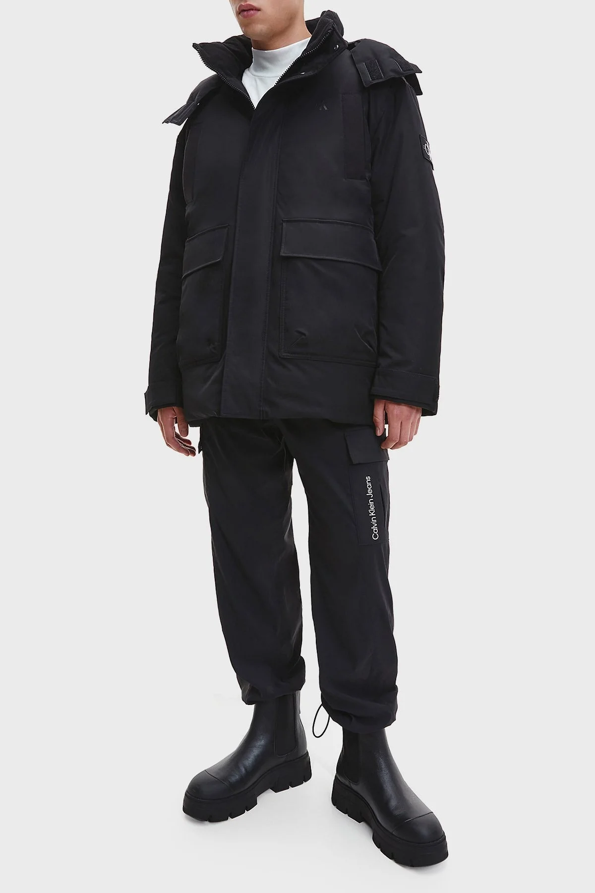 Calvin Klein Logolu Su Geçirmez Çıkarılabilir Kapüşonlu Regular Fit Erkek Mont J30J321969 BEH SİYAH - 3