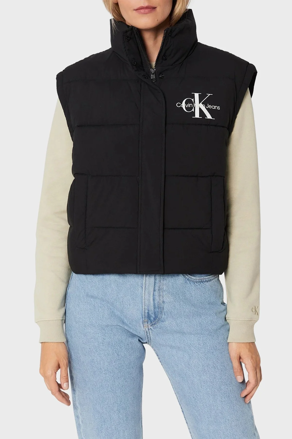 Calvin Klein Logolu Su Geçirmez Dik Yaka Cepli Bayan Yelek J20J219011 BEH SİYAH - 1
