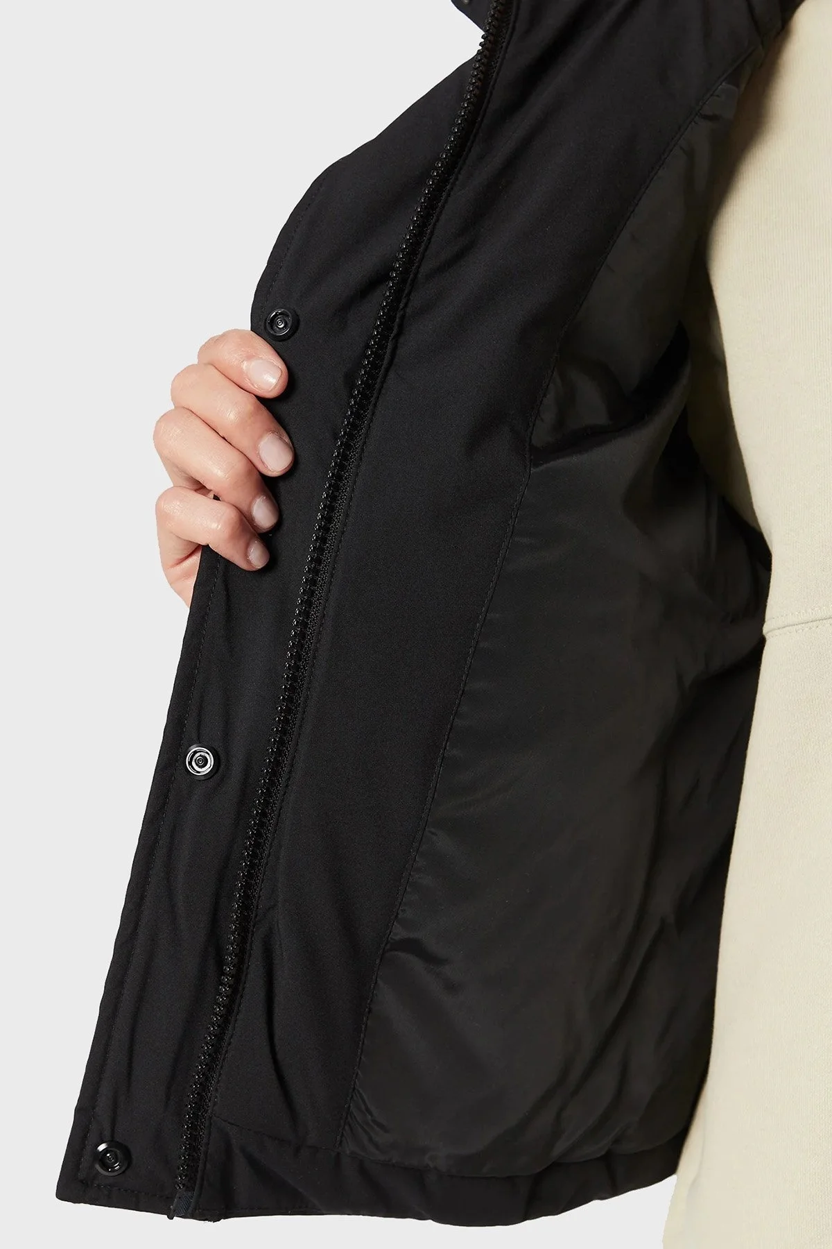 Calvin Klein Logolu Su Geçirmez Dik Yaka Cepli Bayan Yelek J20J219011 BEH SİYAH - 5