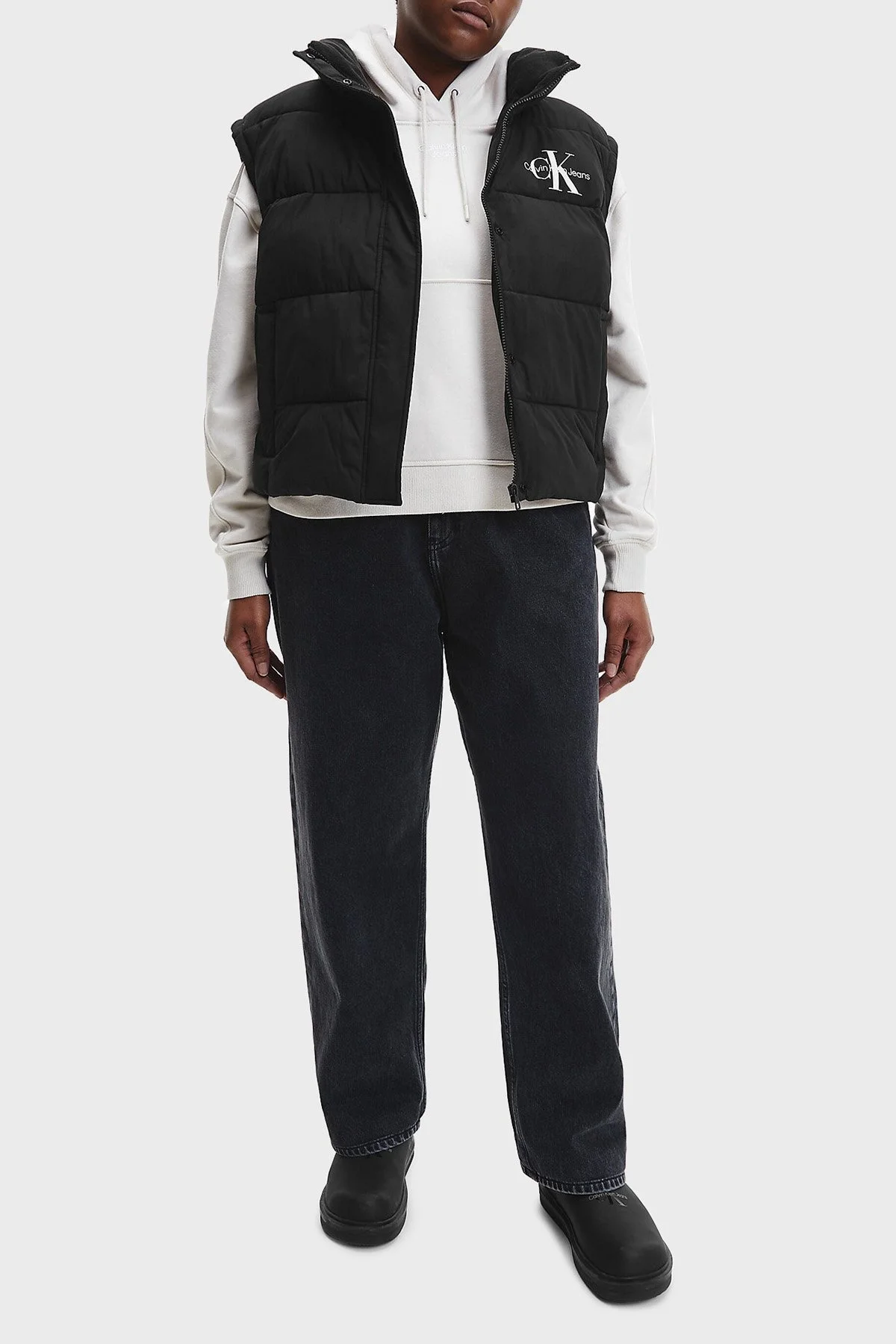 Calvin Klein Logolu Su Geçirmez Dik Yaka Cepli Bayan Yelek J20J219011 BEH SİYAH - 6