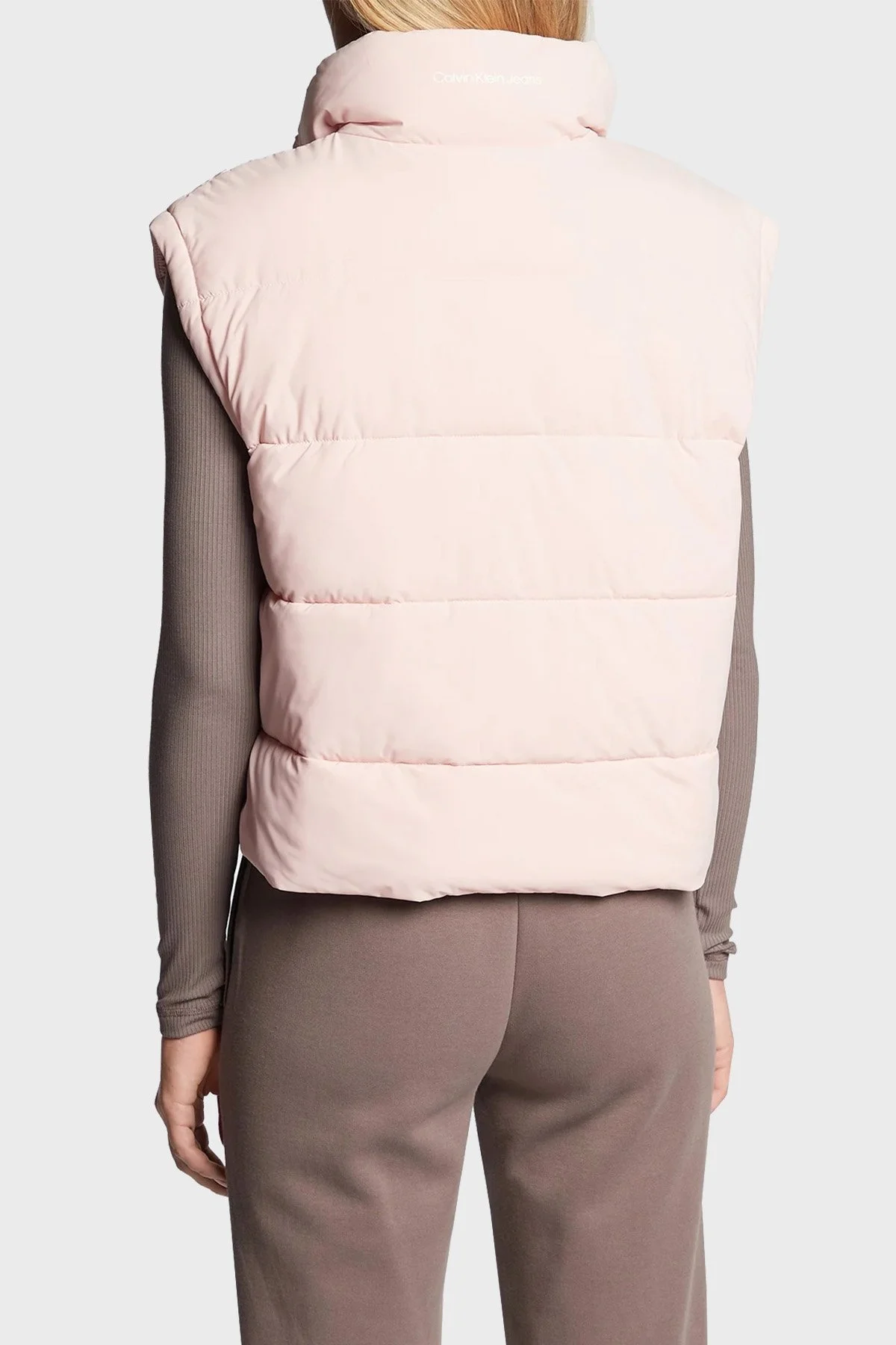 Calvin Klein Logolu Su Geçirmez Dik Yaka Cepli Bayan Yelek J20J219011 TKY PEMBE - 3